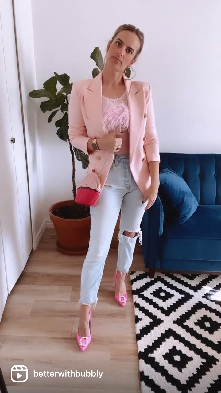 Cyber Monday underr $20 pink feather bodysuit styling for holiday parties #LTKCyberweek

#LTKstyletip

#LTKHoliday