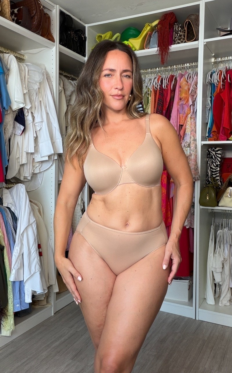 can’t get over soma INVISIBLE bras 🙌🏻

wearing 34DD and size M in panties✨

#LTKMidsize #LTKgrwm