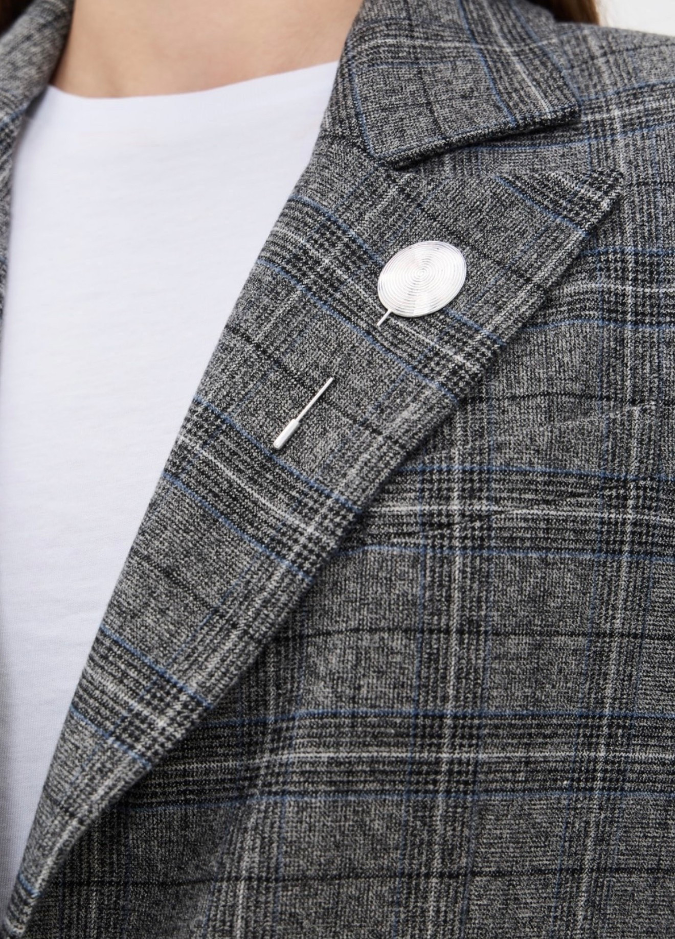 Snagged a few brooches ✨