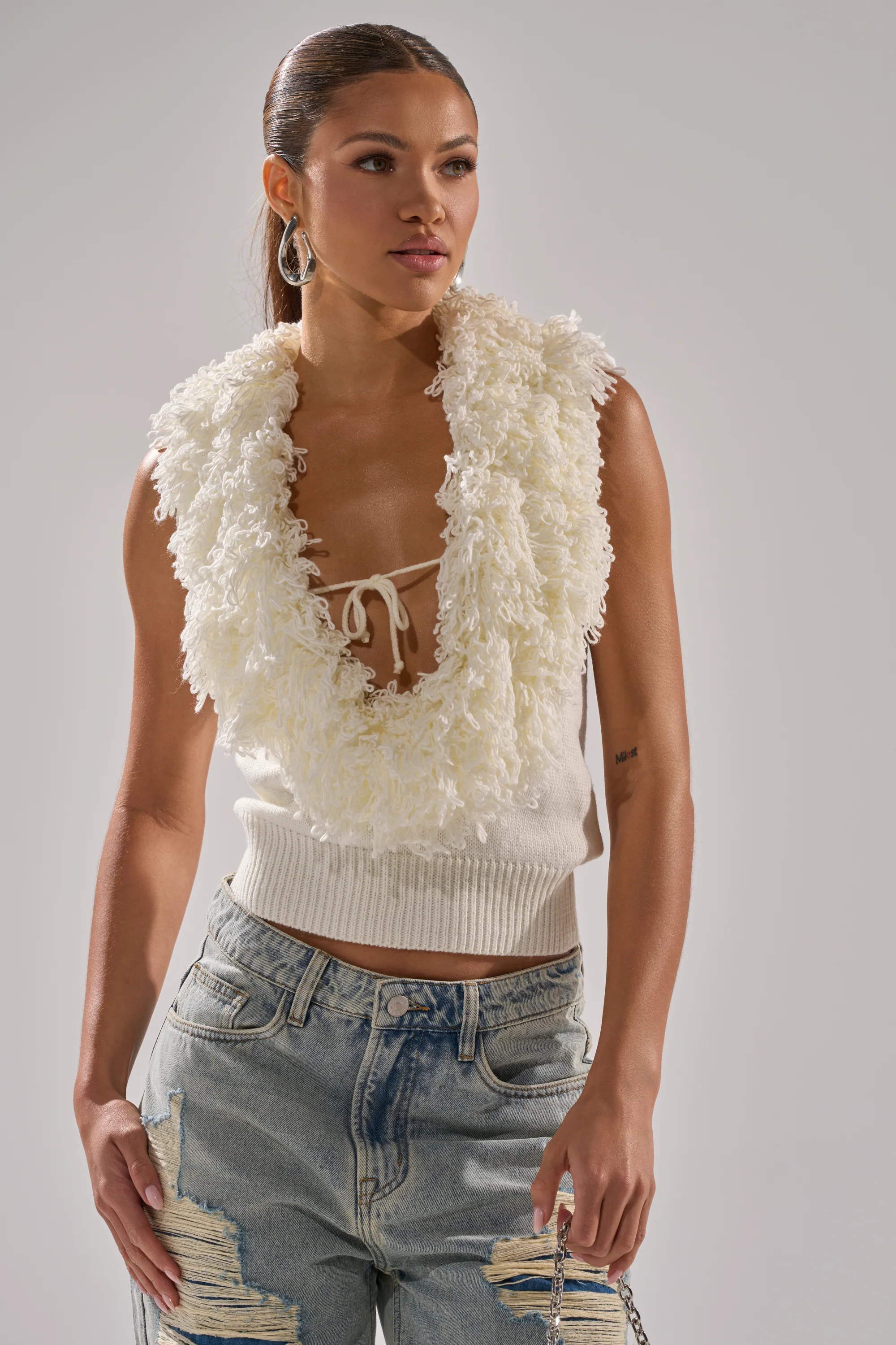 CARLY FRINGE OPEN FRONT SWEATER IN IVORY | AKIRA