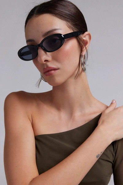 UO Essential Oval Sunglasses | Urban Outfitters (US and RoW)