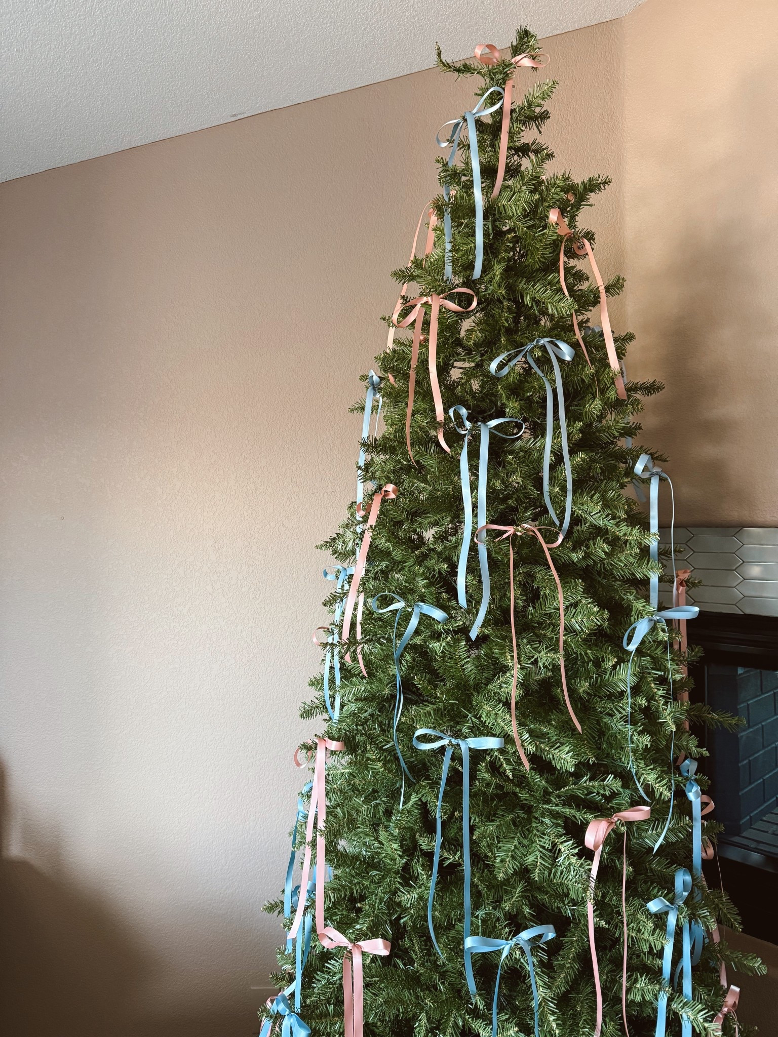 Ribbon bows for an easy and girly Christmas tree 

#LTKFindsUnder50 #LTKHoliday #LTKHome