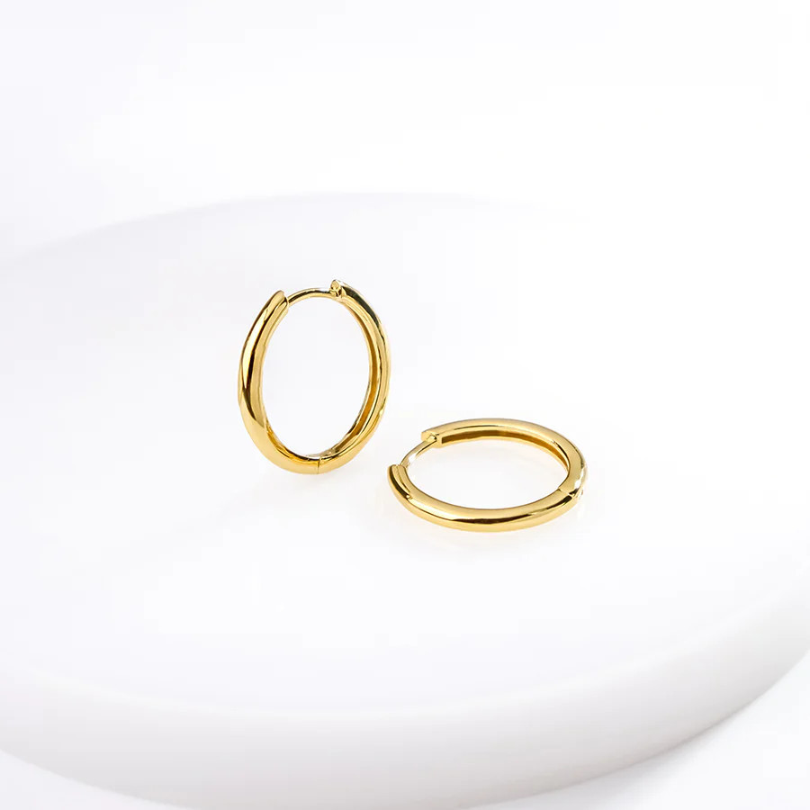 Classic Gold 17mm Hoop Earrings | Wanderlust + Co