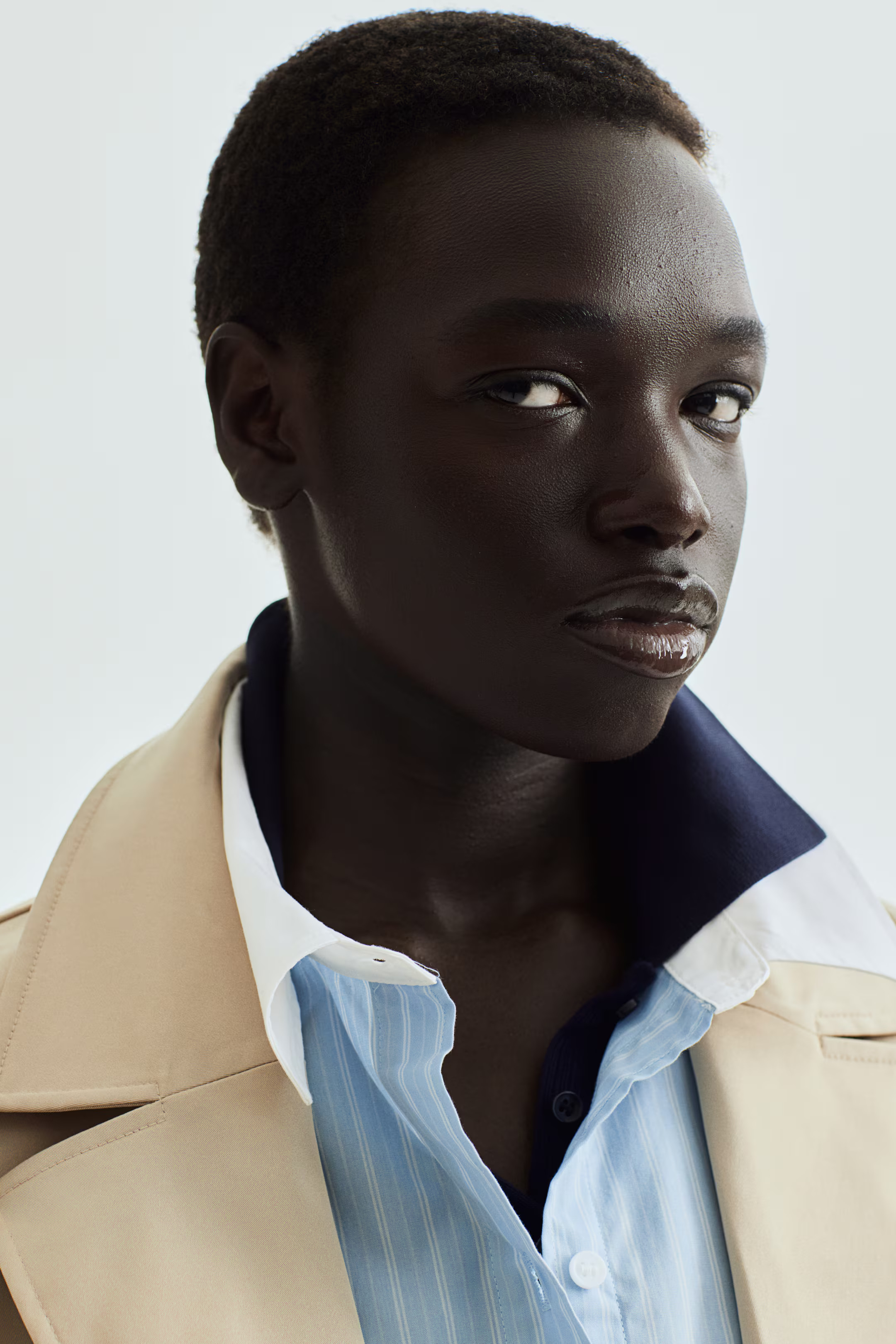 Short Twill Trench Coat | H&M (US + CA)