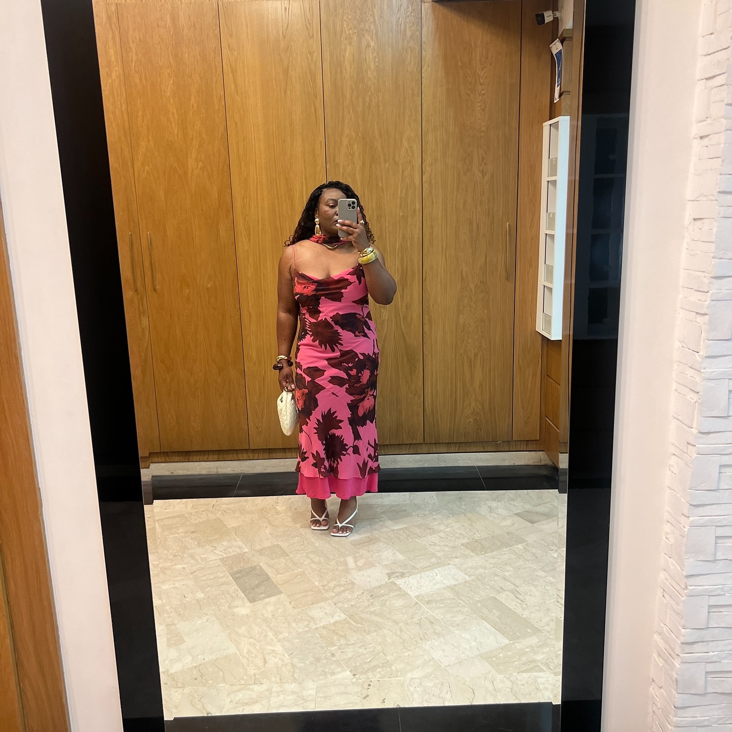 One of my fave dress I wore in Marrakesh (link in bio) scarf dresses are going it for us girlies this summer 

#springoutfits #summeroutfitideas #vacationoutfit #dress #springstyles #cleanoutfits #minimalstyle #transitionaloutfit #transitionaloutfits #ukcontentcreator #manchesterbloggers #manchesterblogger #ukfashionblogger #neutralfashion #neutralootd #oversizedoutfit #womenootd #streetwearde #britishstyle #outfitideasforyou #wearingtoday #outfitdump #casualoutfitideas #vacationdress #summerdress#vacationdress #vacationoutfit

#LTKsummer #LTKuk #LTKspring