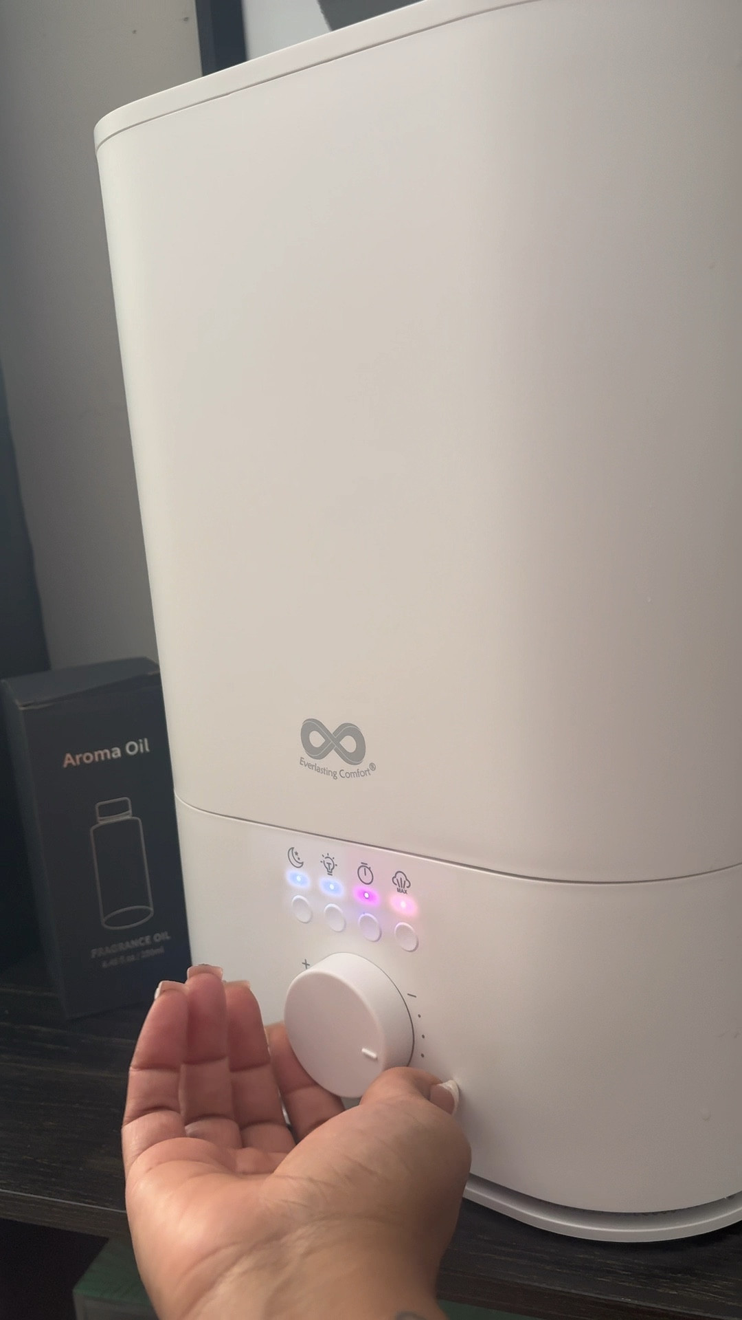 ✨This humidifier is everything—night light, timer, AND the price is unbeatable 😍 Perfect for bedrooms, beauty rooms, or kids’ spaces! 🌙💧
📲 Make sure you’re following + subscribed so you never miss my finds! #homefinds #ltkhome #musthaves

#LTKHome #LTKFamily #LTKU