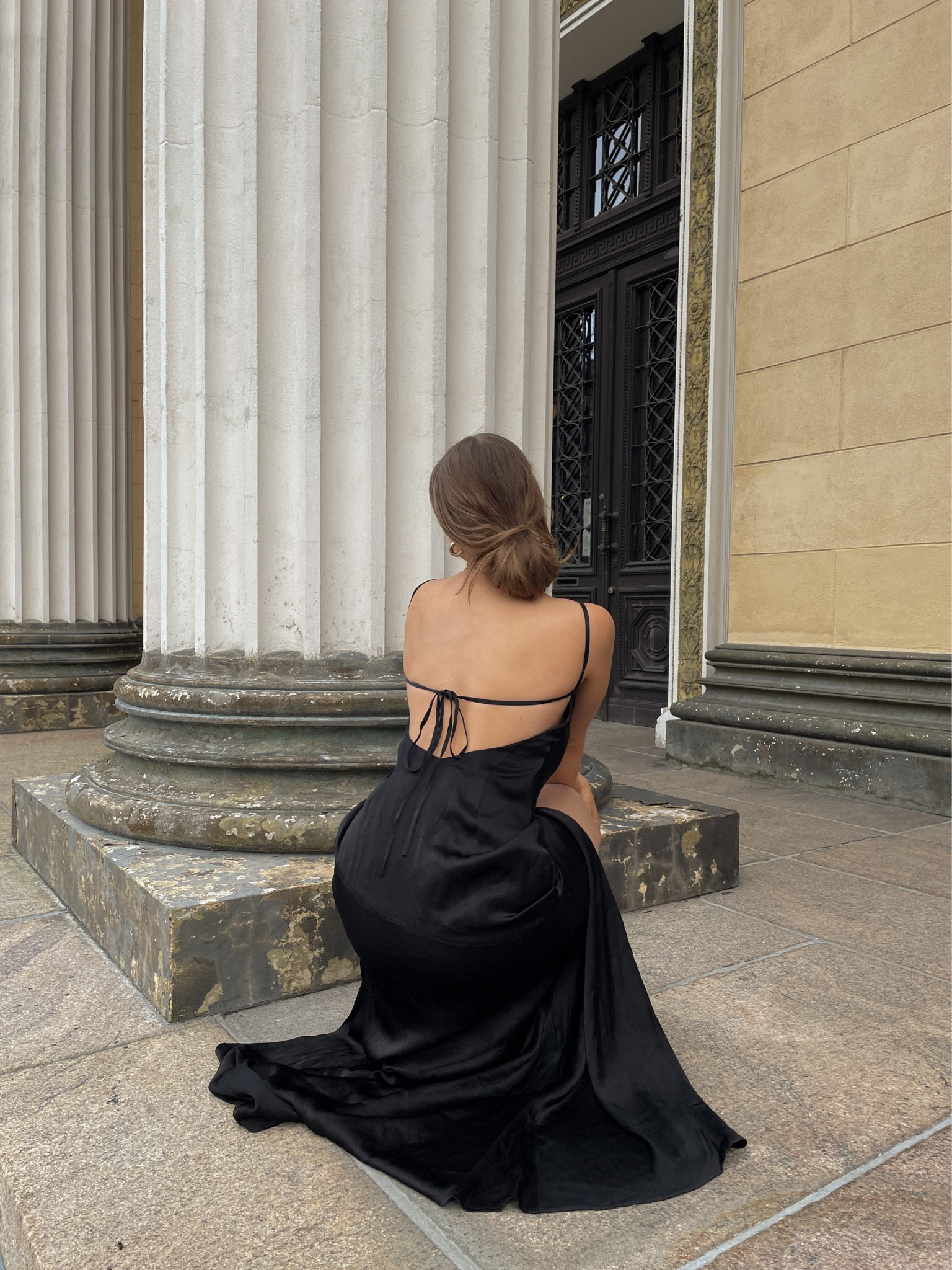 Minimal look, outfit, silk dress, revolve, elegant dress, open back dress, elegant spring outfit, old money style, old money fashion, scandinavian style, work outfit

#LTKtravel #LTKFestival #LTKwedding