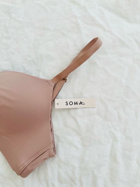 Bought a couple new bras. My favorite come from Soma😍

#LTKGiftGuide #LTKU #LTKfindsunder50