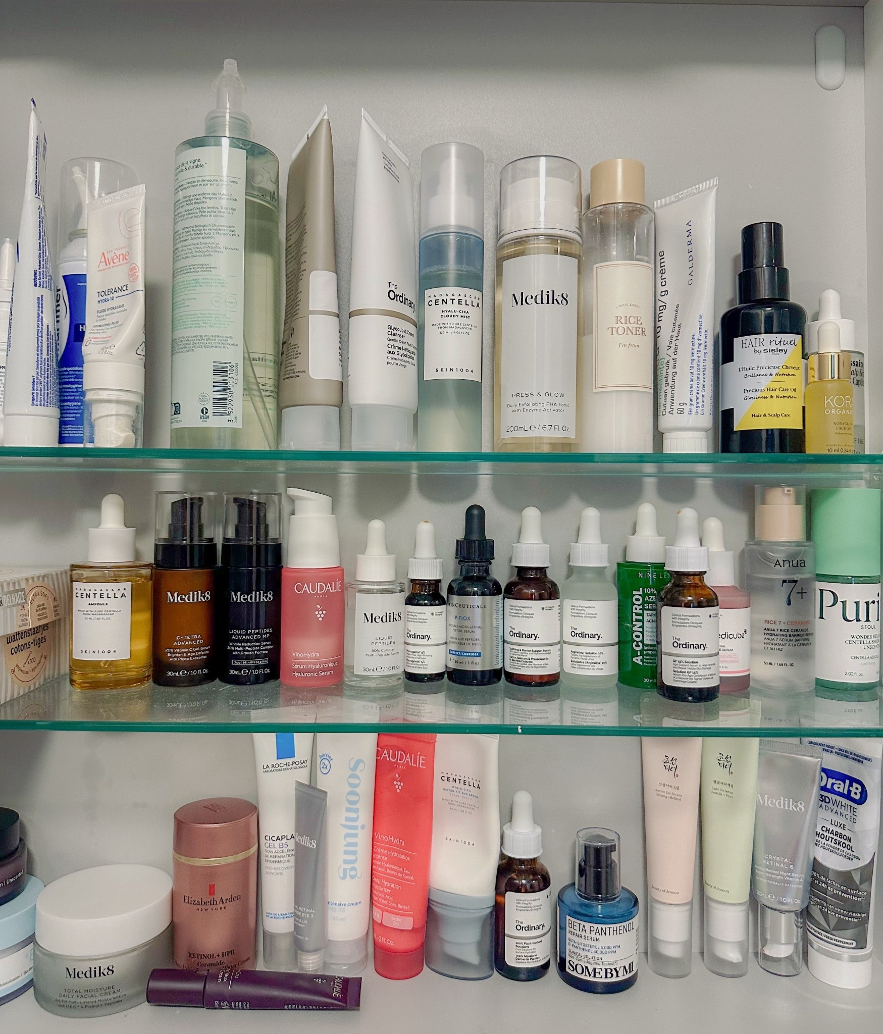 Sunday Shelfie ☺️🩷

I am using a lot of Korean skincare, Medik8 and Caudalie products lately and my skin is loving it! Also loving The Ordinary cleansers 🤩

#LTKFindsUnder100 #LTKBeauty #LTKFindsUnder50