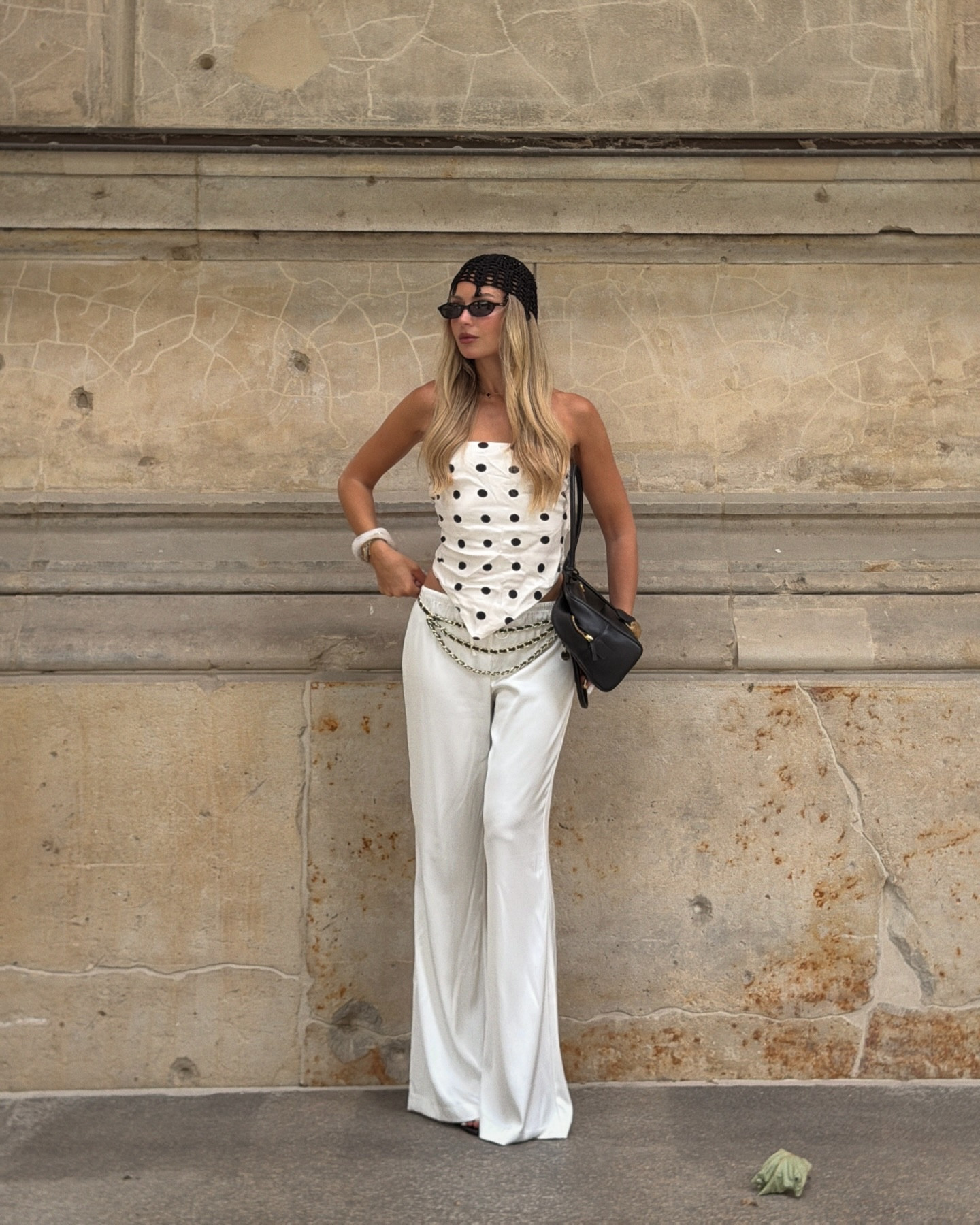 Serving summer looks☀️🍸Ich liebe diese satin Hose🤌🏻Comment SHOP to get outfit links🔗

#polkadots #summerlooks #satinpants #berlinblogger #outfitinspiration