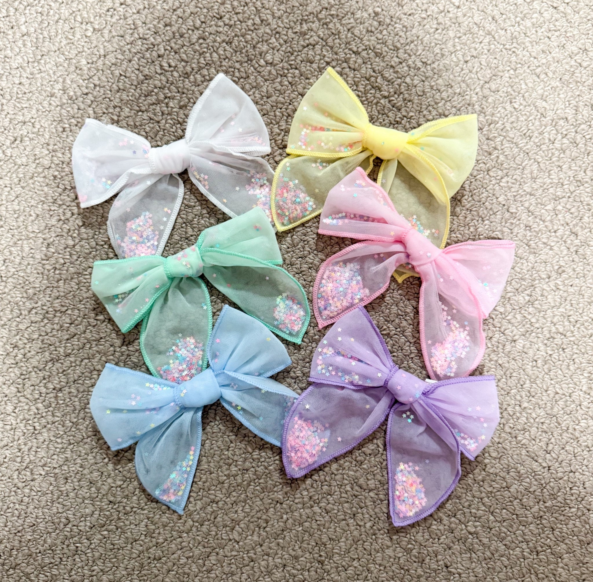The cutest glitter filled hair bows! Perfect for back to school! 

Hair bows
Confetti
Glitter
Birthday
Back to school
BTS
Found it on Amazon
Amazon finds

#LTKKids #LTKSeasonal #LTKFindsUnder50