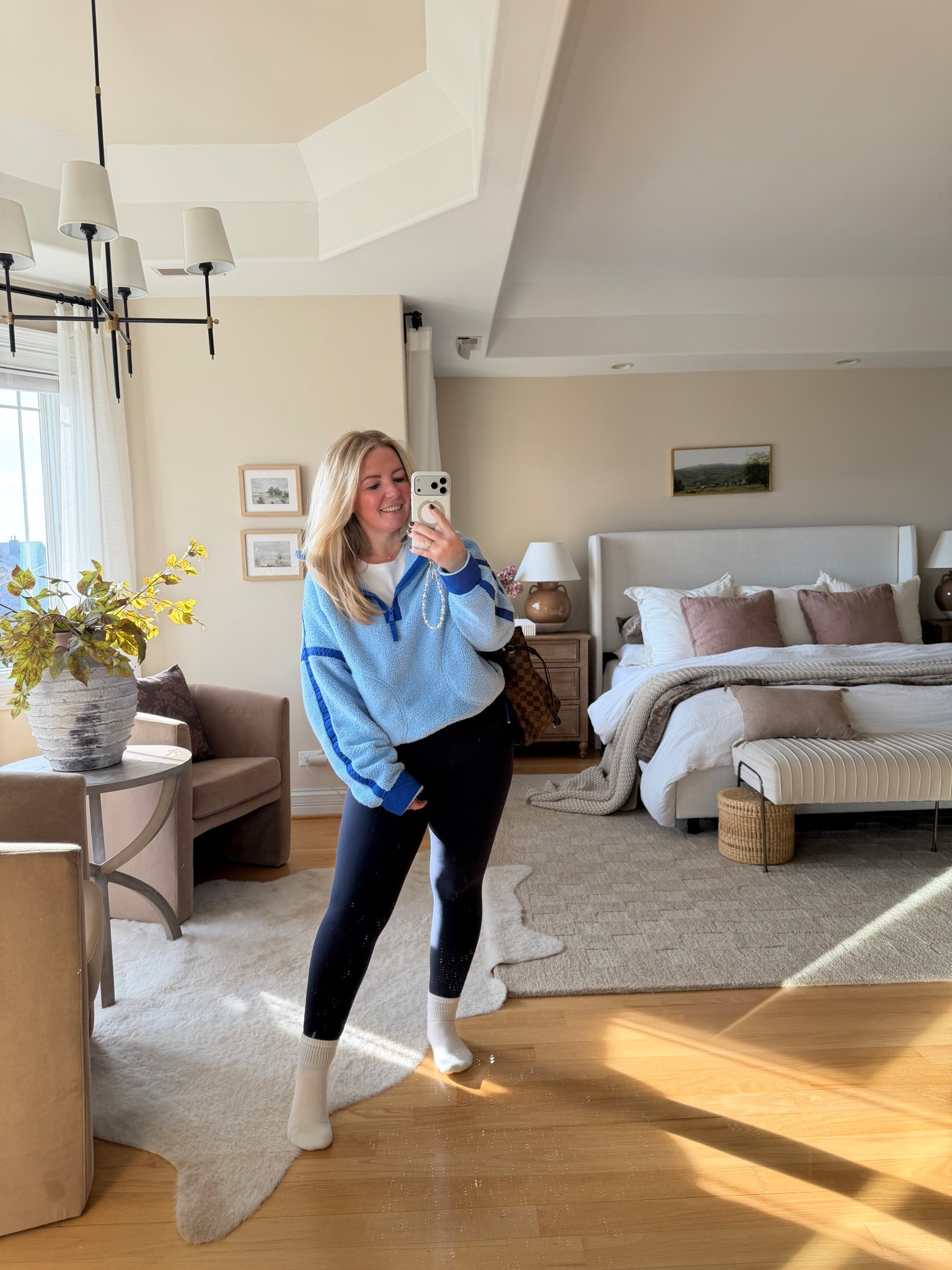 Easy everyday outfit 🤍
My current uniform for school drop-offs, errands, and coffee runs — comfy but still pulled together. This Amazon pullover looks designer (very Free People inspired) and is SO soft. Paired with my favorite leggings + everyday sneakers I reach for nonstop.

Everything linked ⬇️

#LTKootd #LTKTravel #LTKgrwm