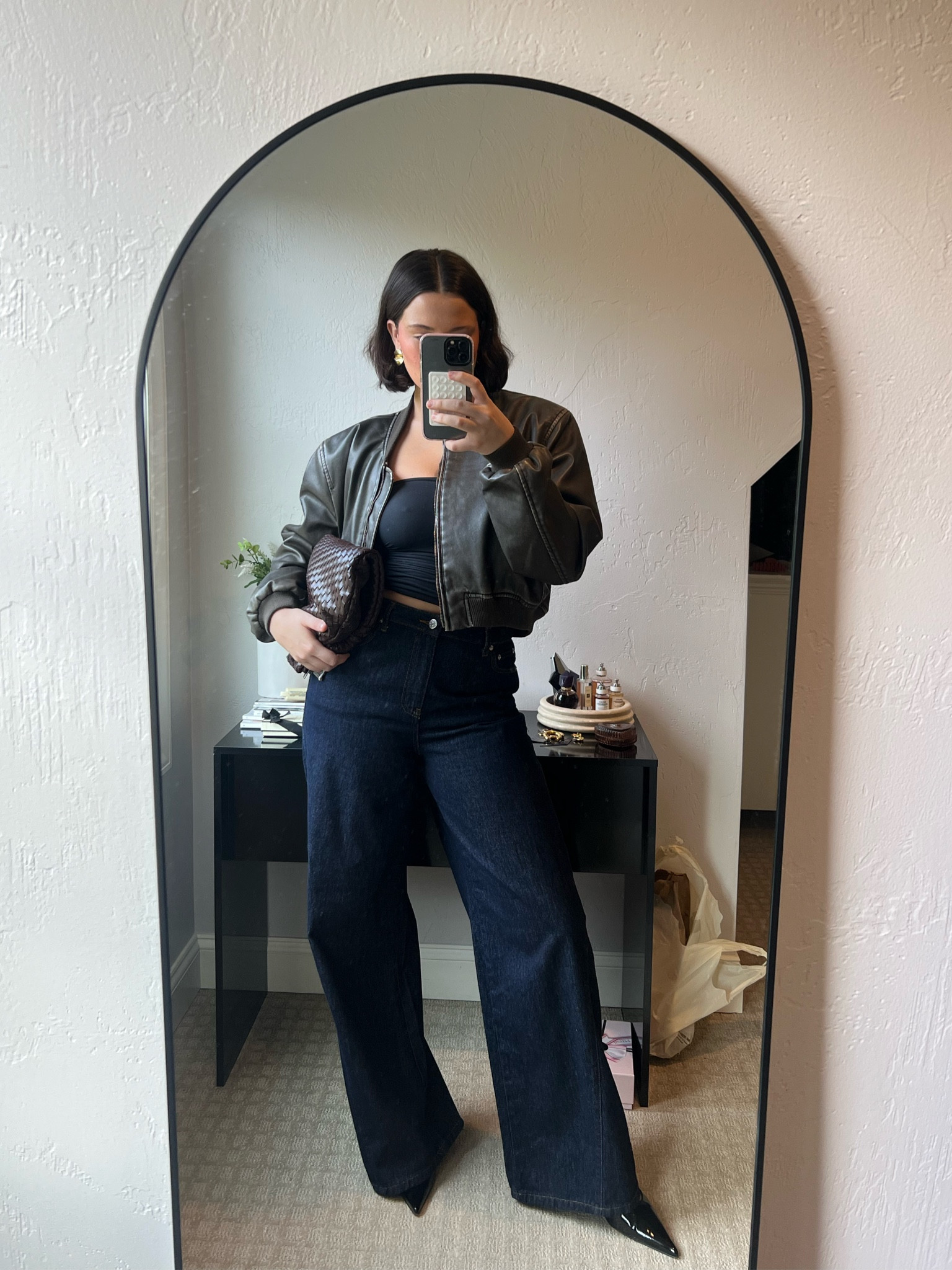 Jeans & shoes are Na-kd so I linked similar at different price points! This leather bomber comes with me everywhere — it’s that comfy & I get so many compliments! ☕️

#LTKitbag #LTKSeasonal #LTKHoliday