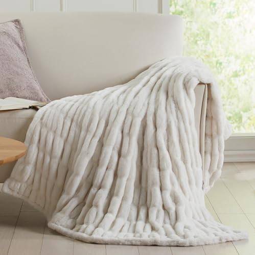 | Luxury Plush Throw Blanket | White Throw Blanket | Ultra Soft Stretch Plush Throw for Couch, So... | Amazon (US)