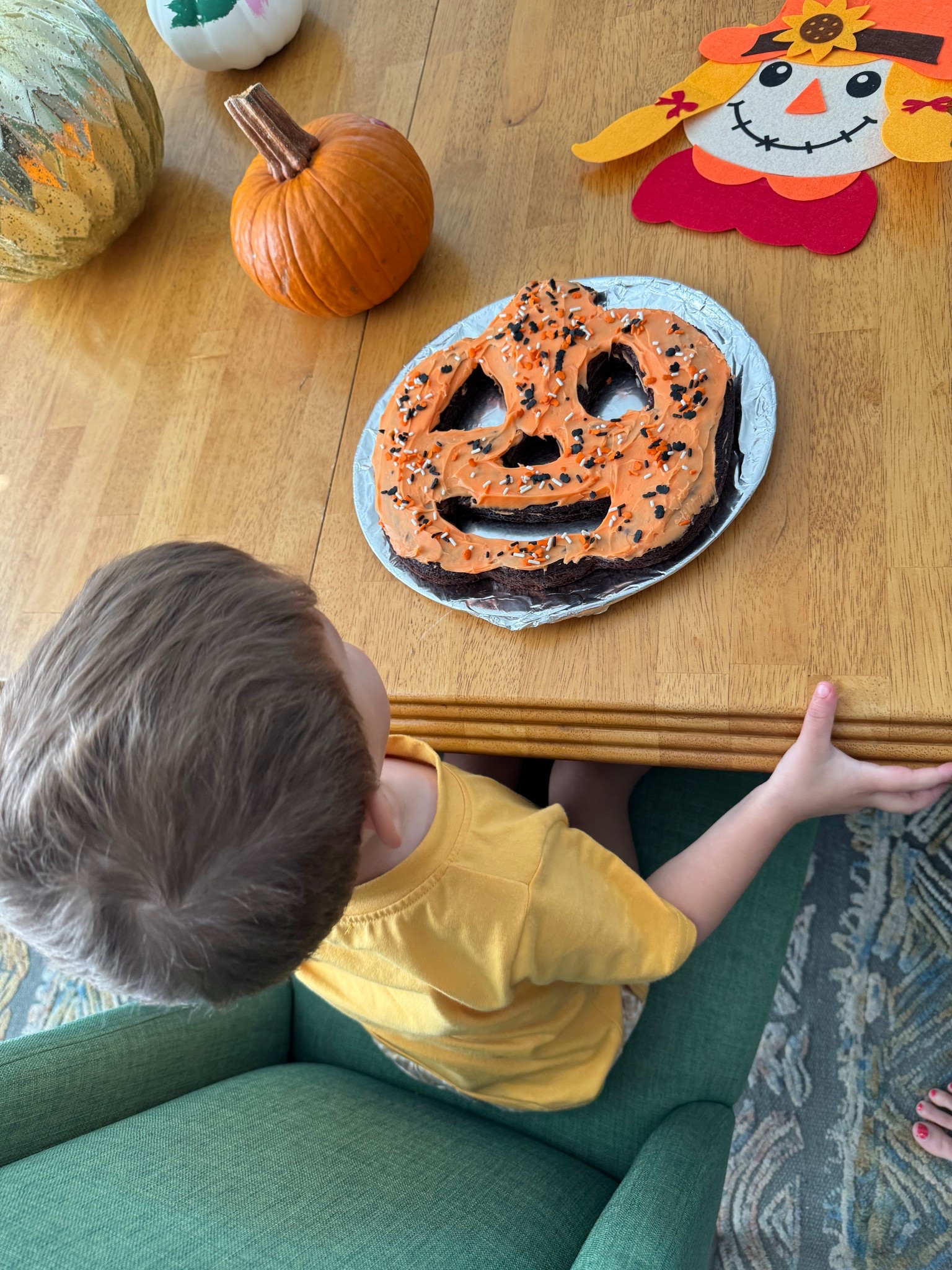 The cutest Jack o lantern baking pan 