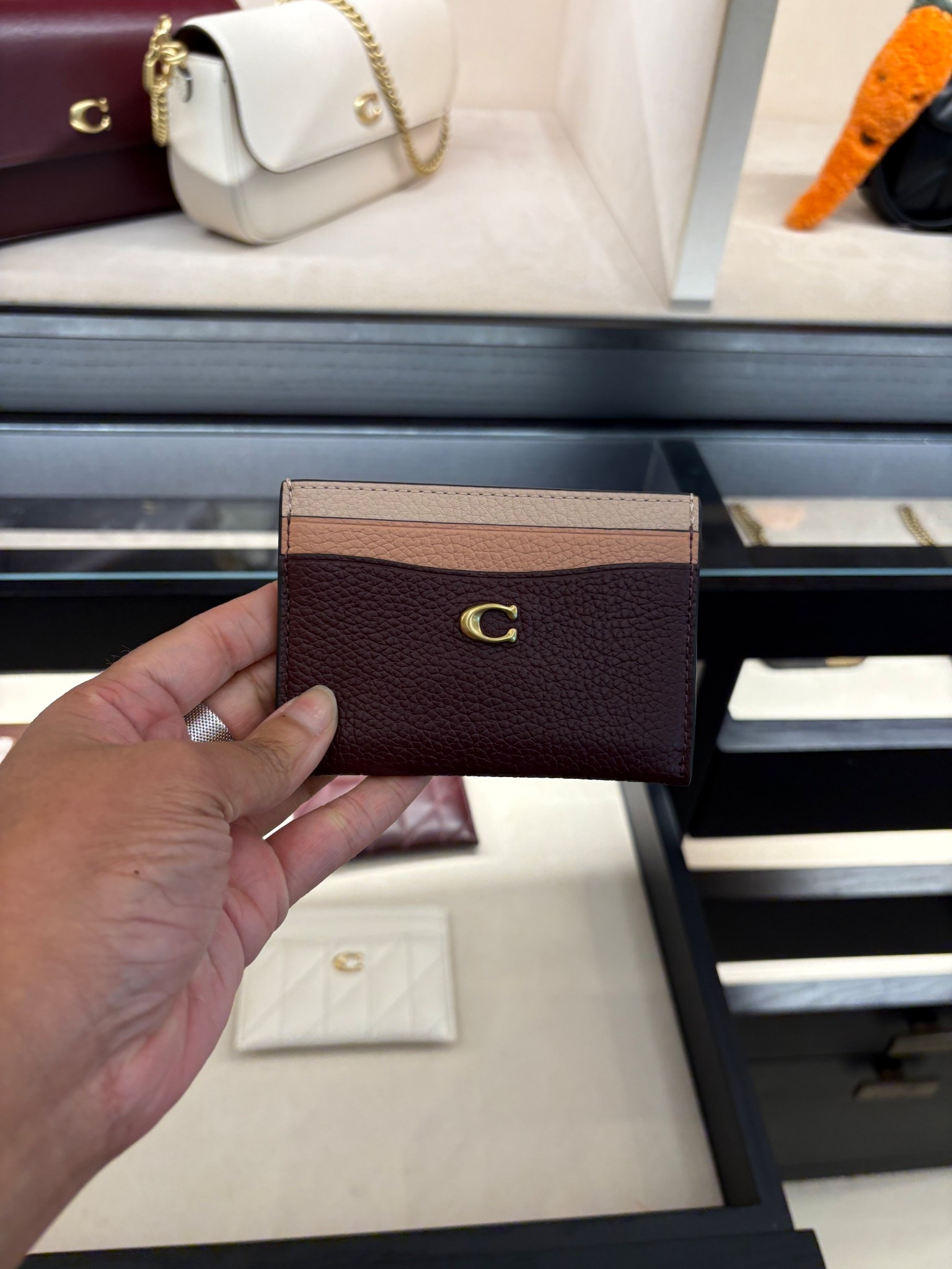 A classic card case makes an amazing gift for you or someone else! And this beautiful
Card case from coach has amazing fall colors that anyone will love.

#LTKFindsUnder100 #LTKItBag #LTKStyleTip