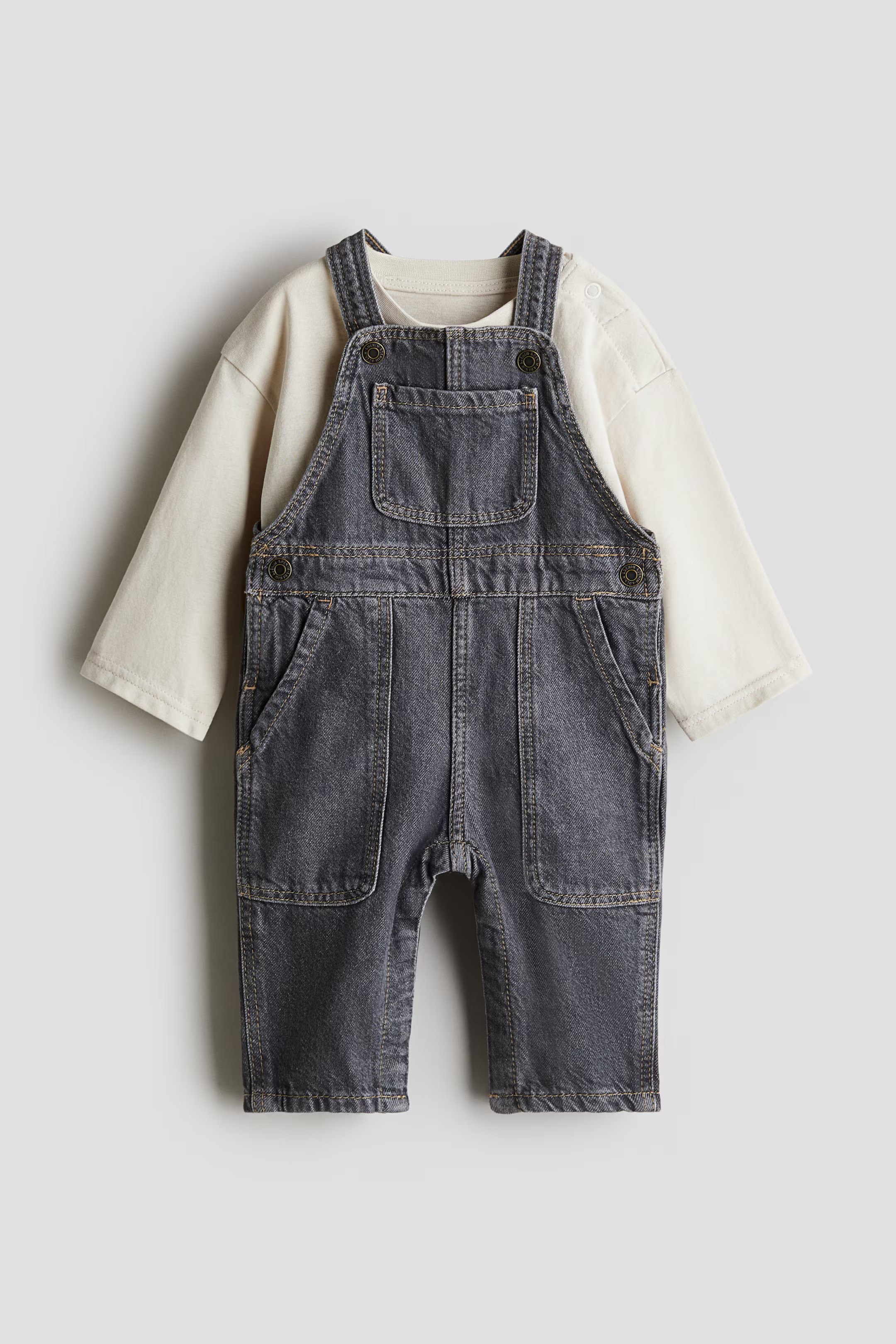 Ensemble 2 pièces avec salopette et T-shirt - Gris foncé/blanc - ENFANT | H&M FR | H&M (FR, IT, ES, PT, BE)