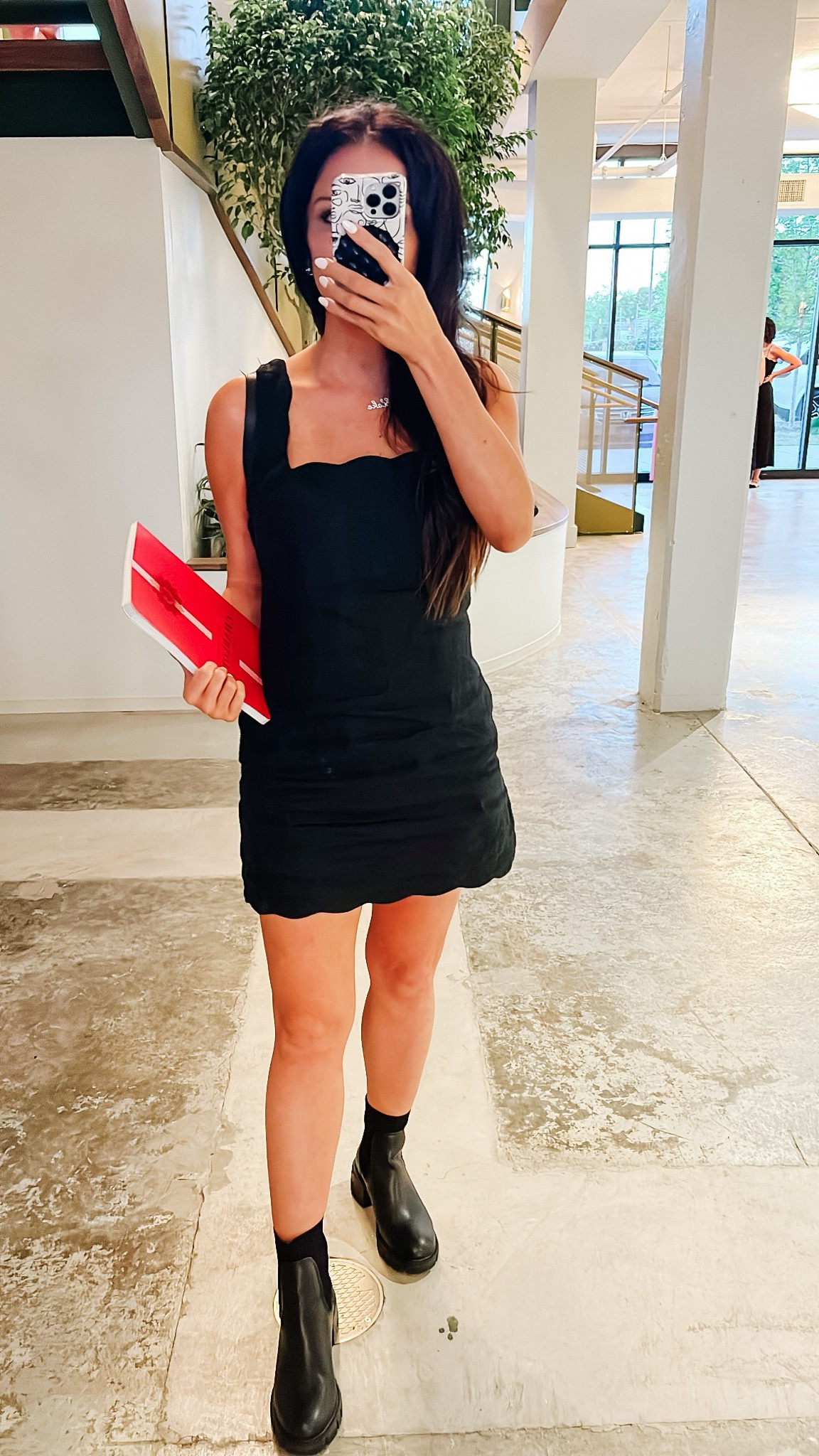 On site lettering for the scout guide ‘fit. The sweetest linen scalloped dress paired with my fav boots. A little leather and lace if you will. Also comes in white and lavender.

#linen #lbd #blackdress #scallop #workoutfit #workoutfitinspo

#LTKwedding #LTKfindsunder100 #LTKworkwear