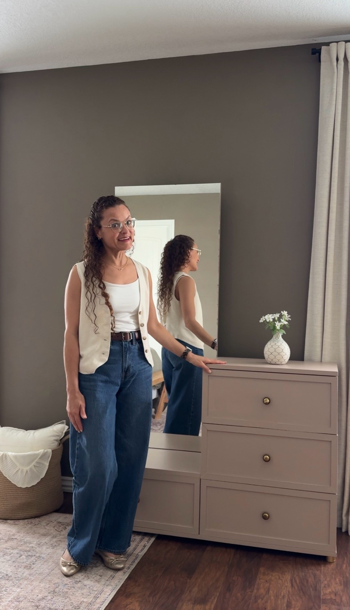 Casual outfit. Hi-waisted wide leg jeans and linen vest make a great combo.

#LTKSeasonal #LTKWorkwear #LTKmomlife