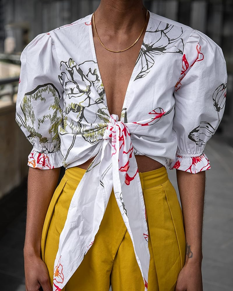 The Drop Women's White Floral Print Knot-Front Cropped Top by @signedblake | Amazon (US)