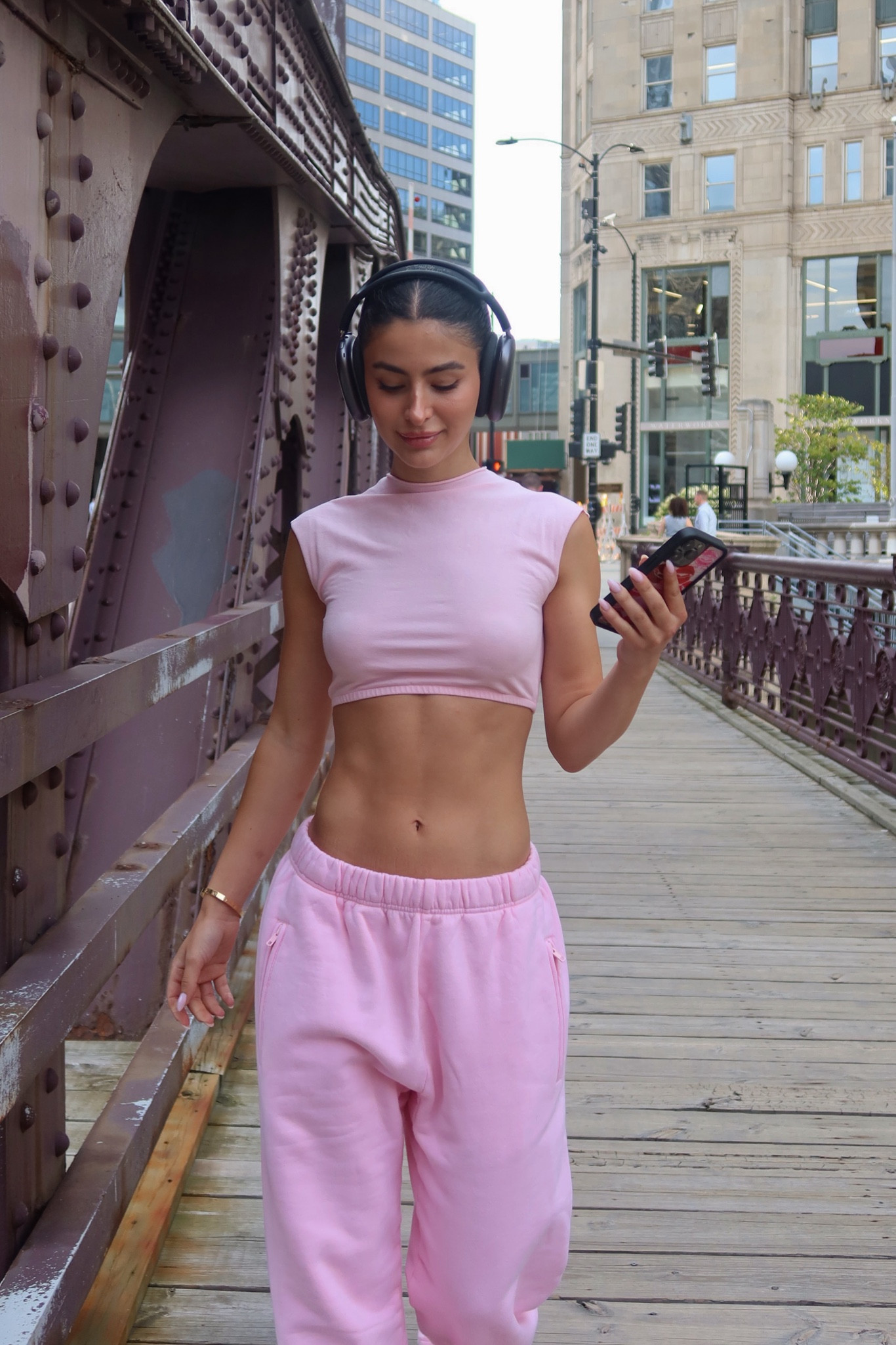 Fall fashion
Fall athleisure 
Ootd
Pink outfit
Khy sweatset


#LTKStyleTip #LTKSeasonal #LTKFindsUnder100