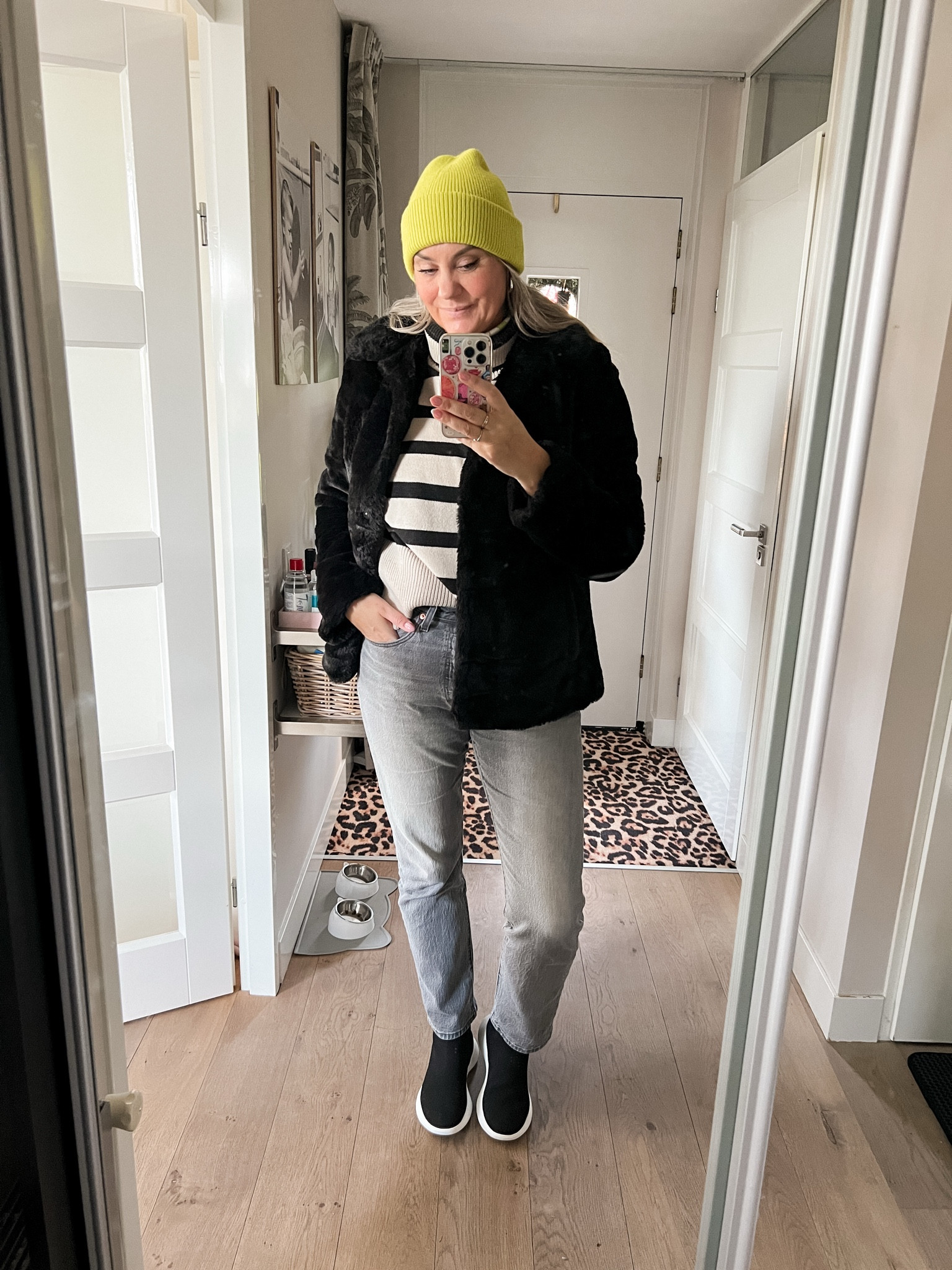 Ootd - Sunday. Beige striped turtleneck jumper, grey Levi’s 501 jeans, Vivaia slip on boots, faux fur coat and lime green beanie. 



#LTKnederlands #LTKeurope #LTKwinter
