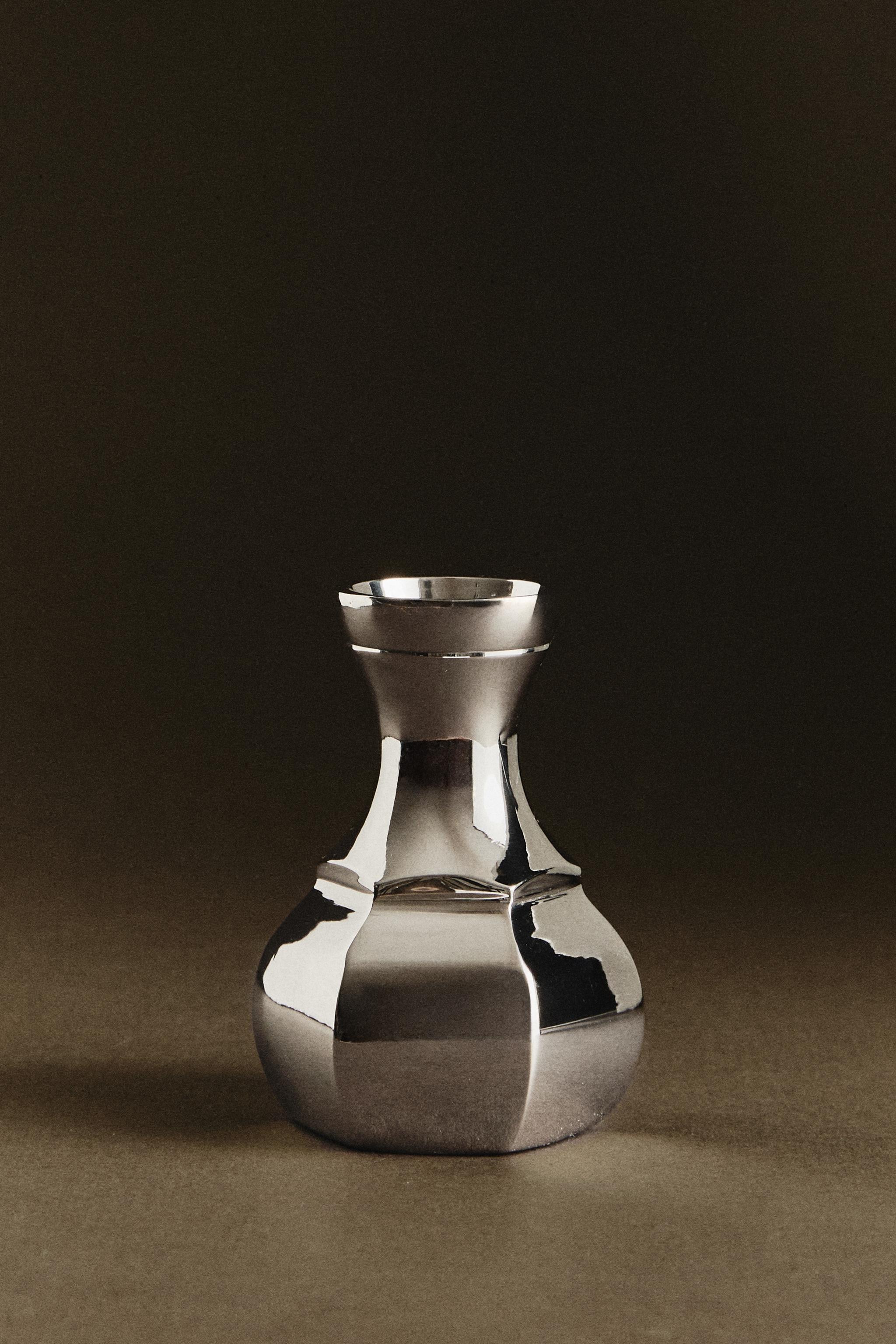 SMALL GEOMETRIC BRASS VASE | Zara UK