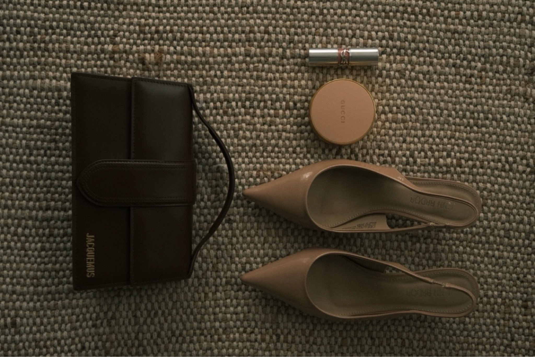 Essentials these days: nude heels, brown purse, Gucci powder, and YSL lip oil. 

#DailyBasics #Summer #Aesthetic #Miami 


#LTKBeauty #LTKSeasonal #LTKStyleTip