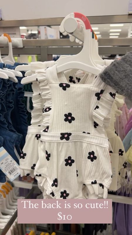 Baby girl outfit


Newborn
Spring style
Baby girl 
Target finds 

#LTKkids #LTKbaby #LTKfindsunder50