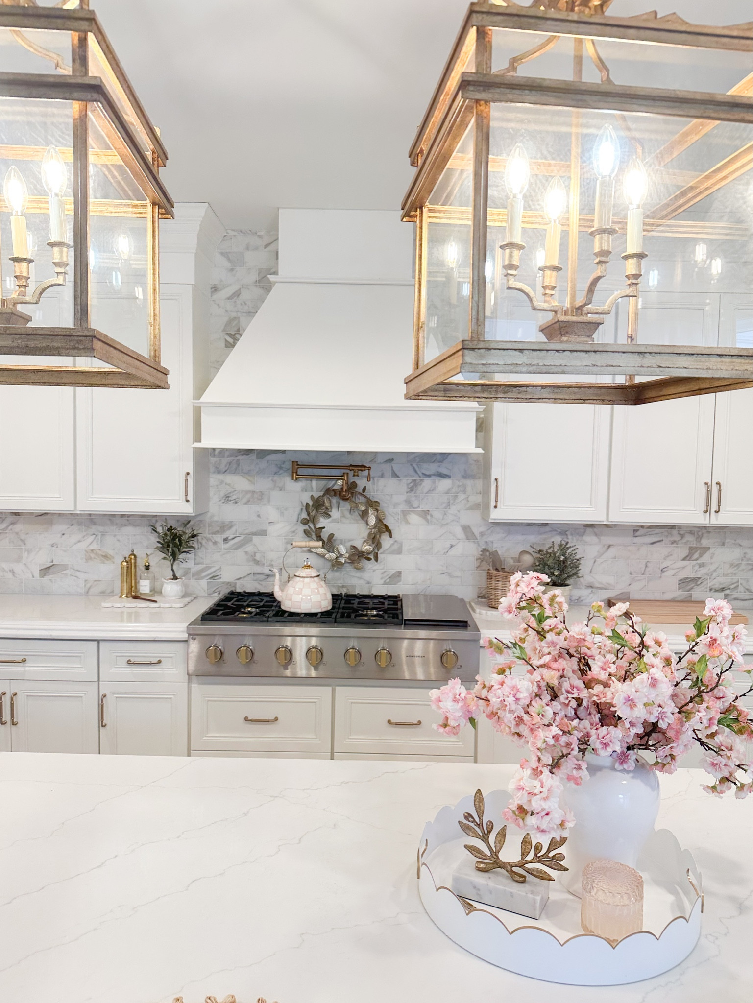 Spring home kitchen decor 🌸

#LTKsalealert #LTKfindsunder50 #LTKhome