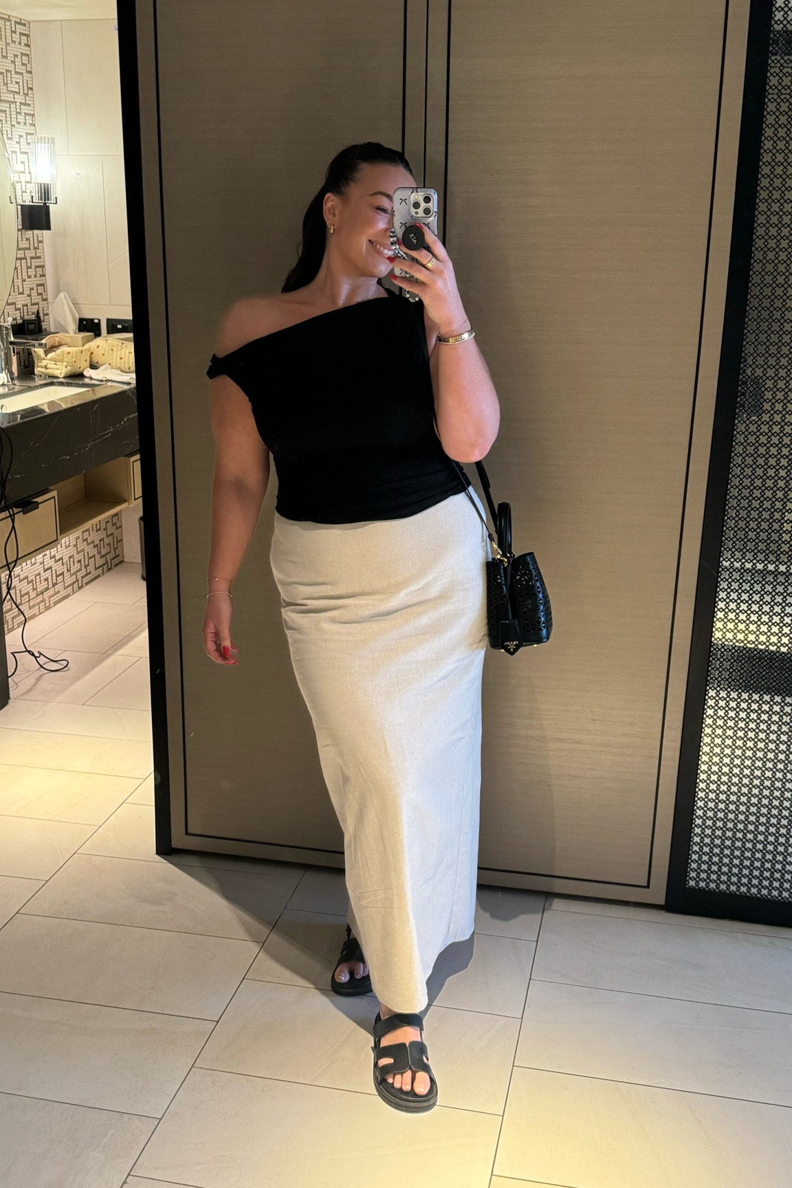 OOTD 🖤

#LTKcurves #LTKaustralia #LTKstyletip