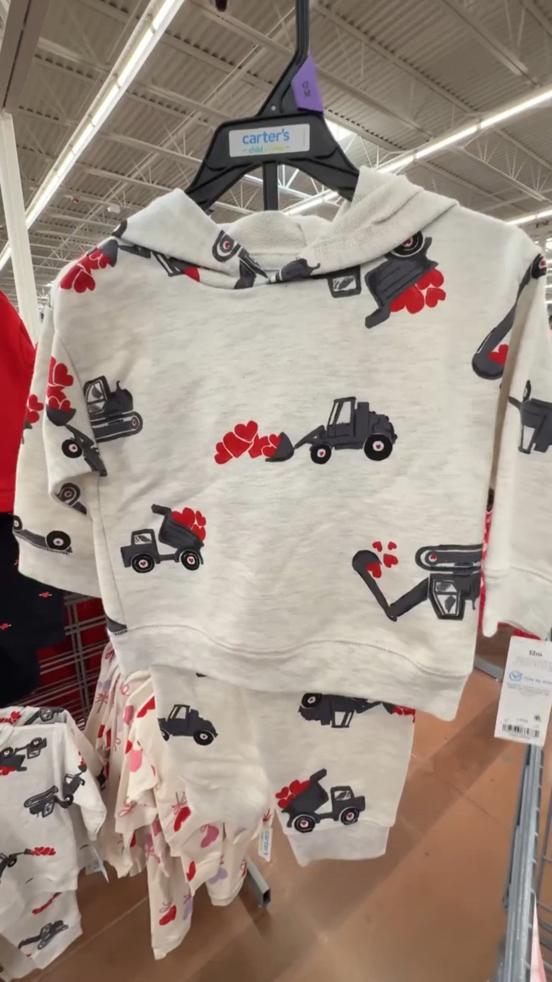 I was not prepared to find a Valentine’s Day outfit this cute for my toddler! I mean… come on!! 🤩

Comment VALENTINE and I’ll send you the link!

#boymom #toddleroutfits #valentinesdayoutfit #toddlerstyle #walmartfind