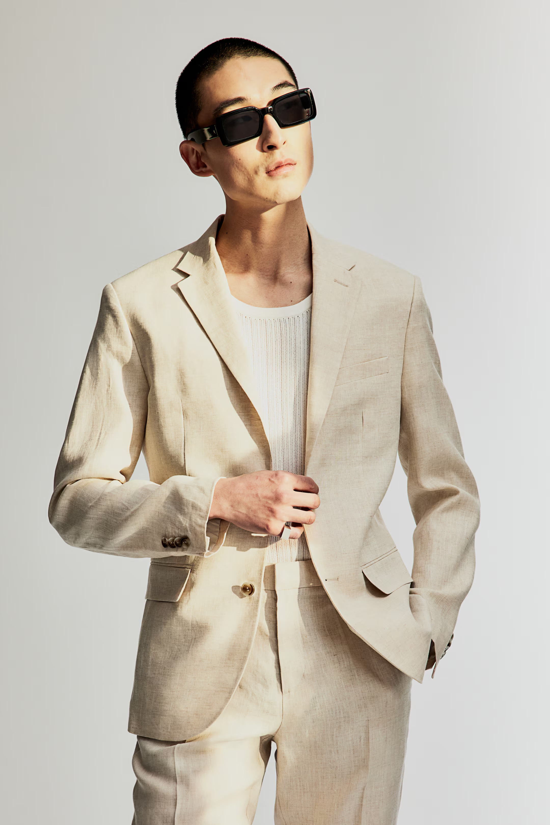 Slim Fit Linen Jacket - Long sleeve - Regular length - Light beige - Men | H&M US | H&M (US + CA)