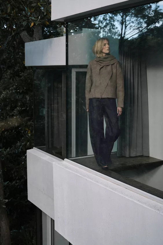 KNIT JUMPER WITH SCARF | Zara UK