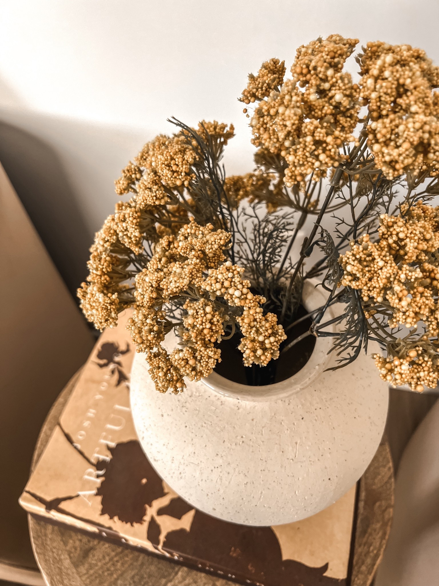 These yellow Queen Anne stems are still ON SALE! 💛

Spring Decor | Spring Styling | Spring Florals | Vase Styling | Accent Table Styling

#LTKHome #LTKSaleAlert