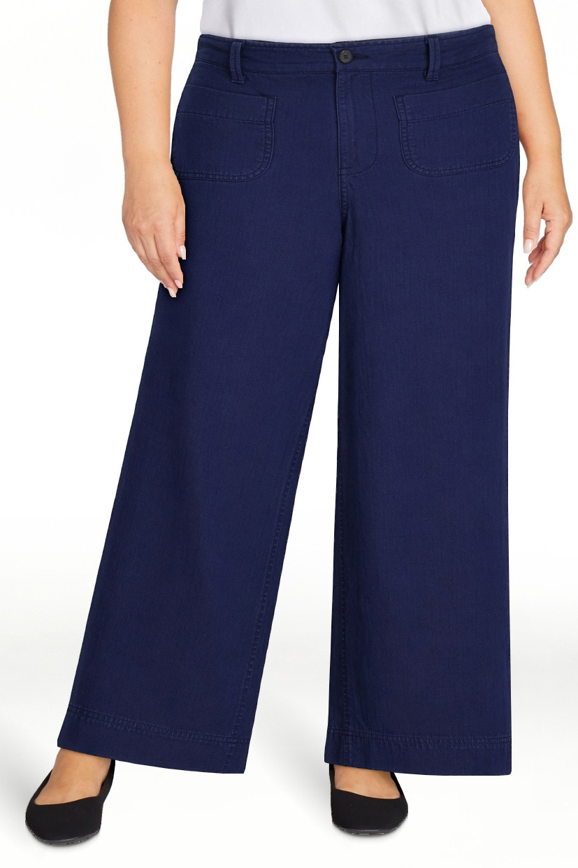 Free Assembly Women's and Women's Plus Cropped Pants with Patch Pockets, 26" Inseam, Sizes XS-4X | Walmart (US)