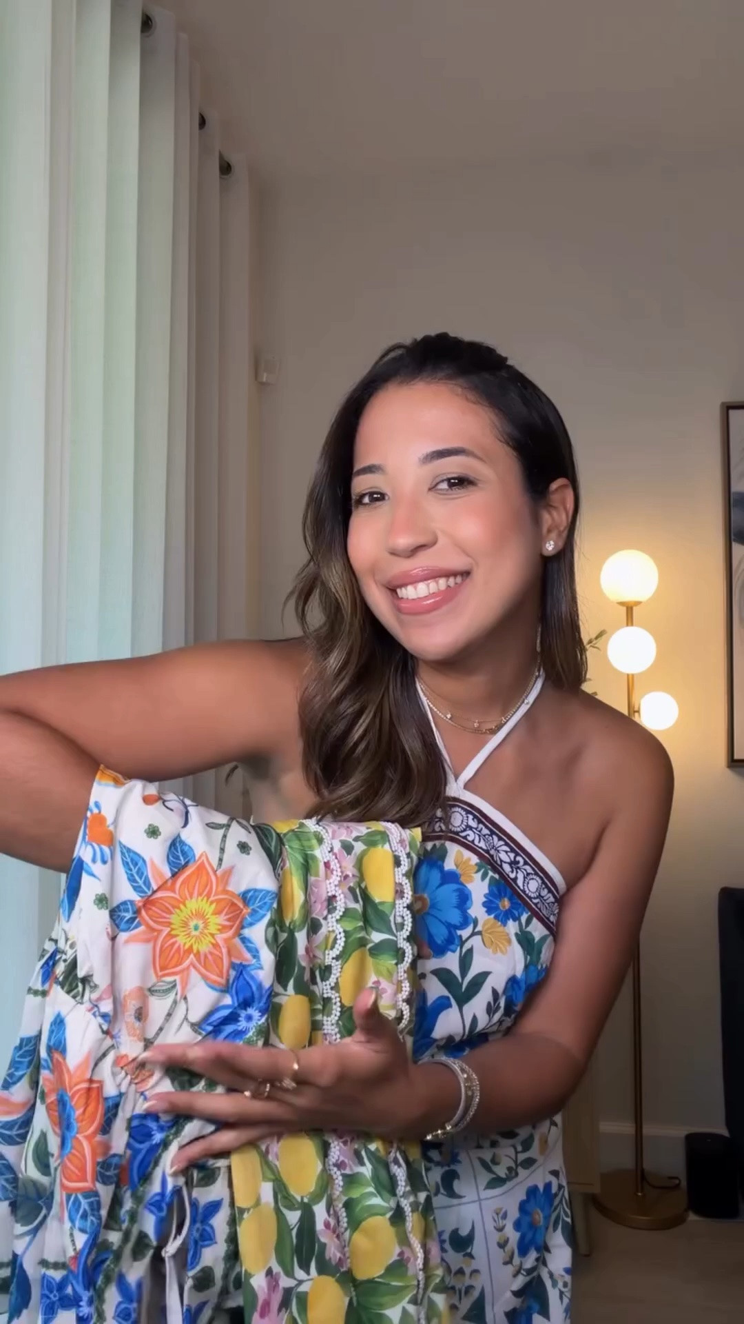 Y para las amantes de los prints…. Estos vestidos gritan VERANO🩷💫☀️🌴🍋

Comenta ‘shop’ y te envío todos los links a tu DM🔗

@amazonfashion 
#amazonfinds #amazonfashion #summerdress #verano #summeroutfit outfit ideas, content creator, latina creator, miami content creator, fashion blogger, outfits, style, chic, fashion creator
