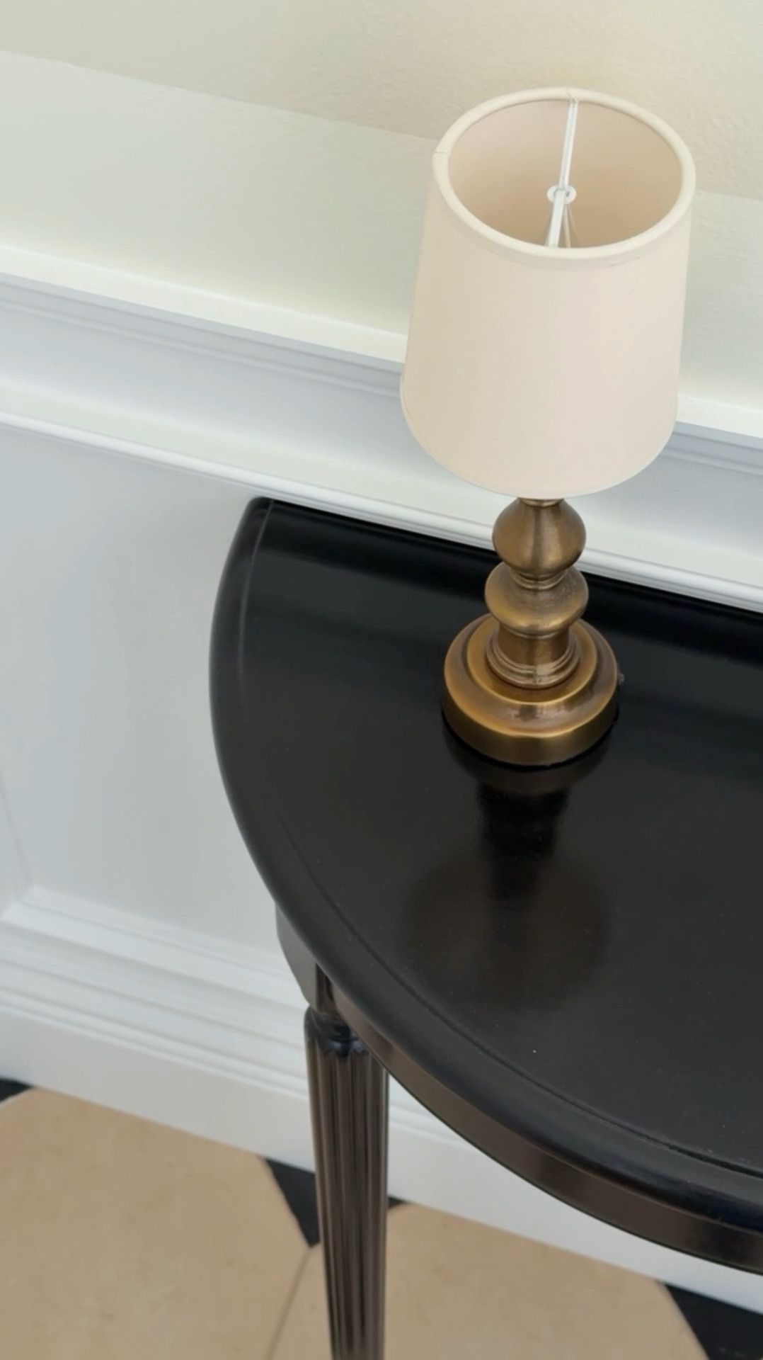 There’s a reason designers always reach for small lamps to style… especially this time of year.  These are my favorite affordable options from @wayfair … find them all on the blog today. #ad #wayfair #wayfairpartner 

#LTKHome