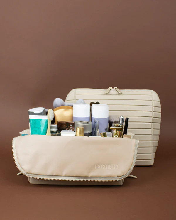 Colors: Bisque | Parallelle