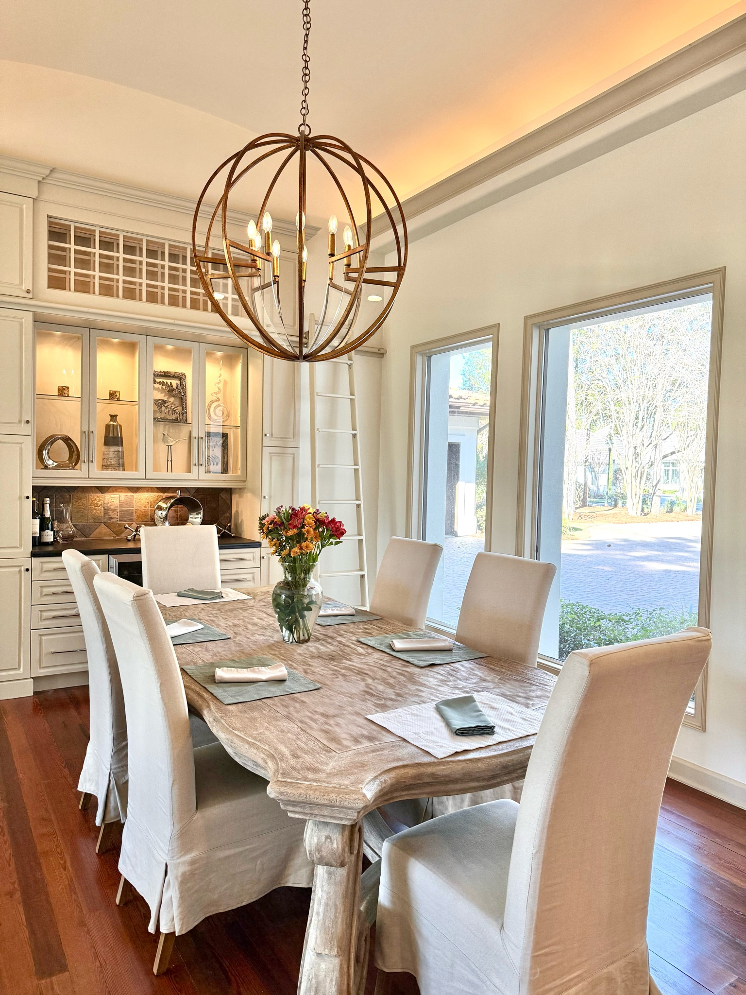 Furniture from RH & Chandelier from Augustus & Carolina! 



Dining room
Dining room decor
Dining room table
Dining room chairs
Slipcover chair slipcover dining chairs
Placemats
Fabric napkins
Modern chandelier
Modern lighting
Round chandelier
Modern style
Modern home
Modern home decor
Farmhouse home decor
Farmhouse style
Shabby chic style
Shabby chic decor
Light wood table
Wooden dining table
Oversized table
Oversized vase
Big clear vase
Beach house decor
Home decor

#LTKHome