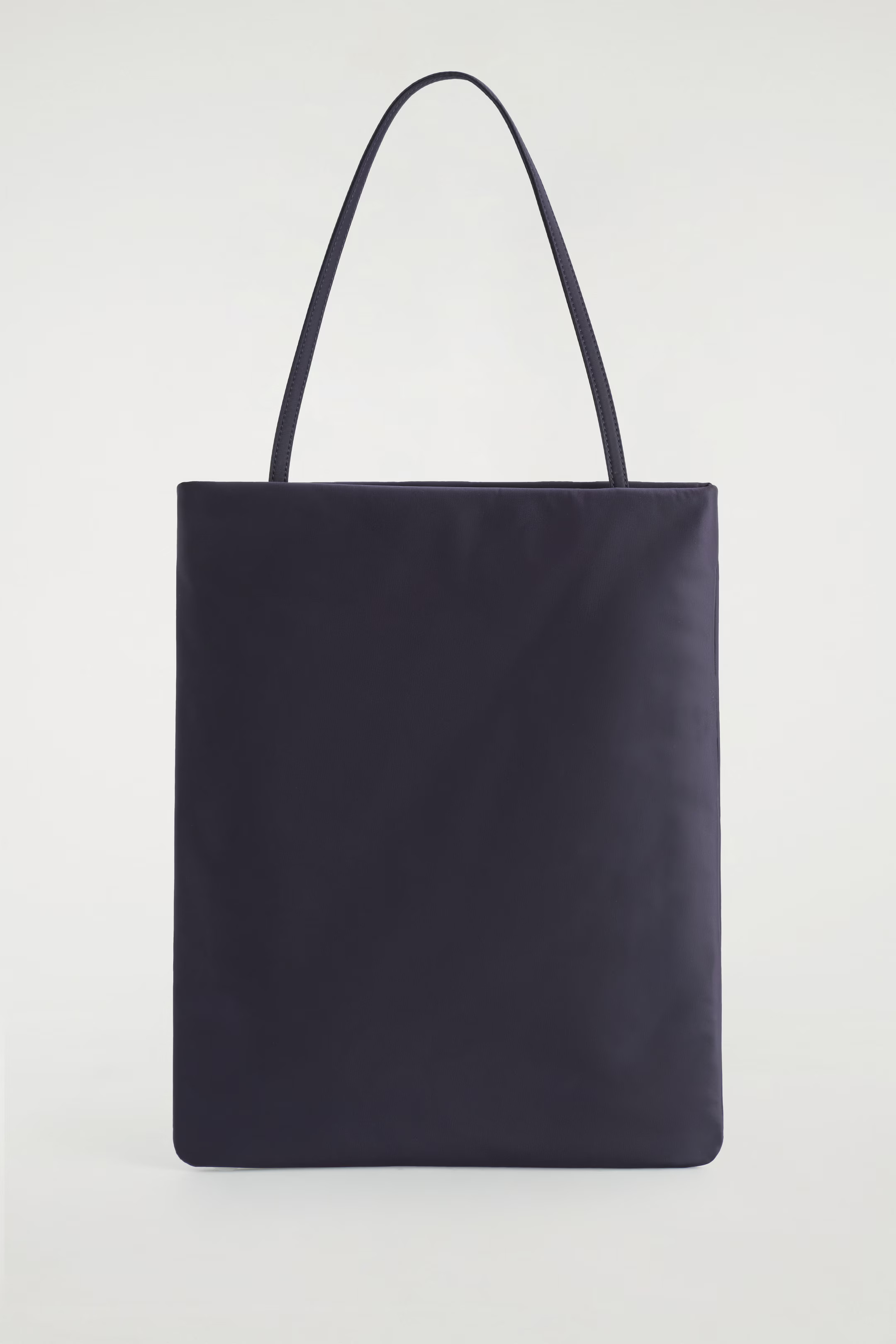 ARCHIVE TOTE BAG - NYLON - NAVY | COS | COS (EU)