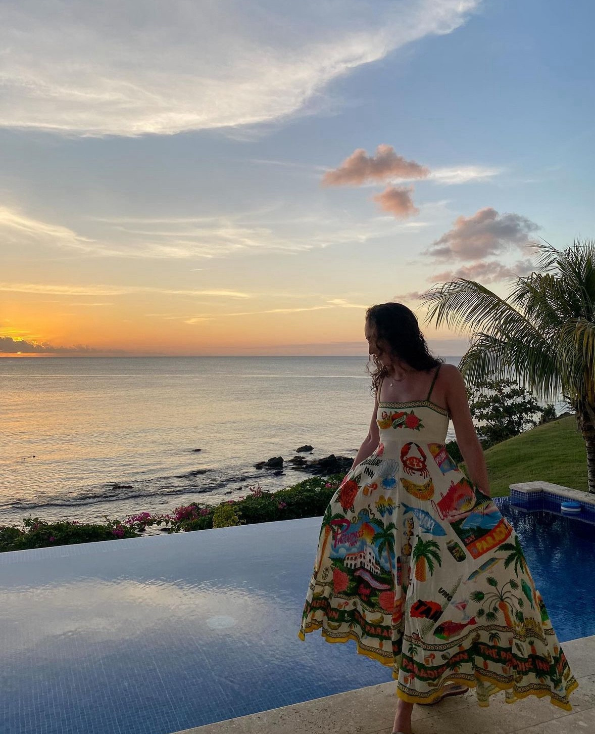 This summer dress is worth every penny. I’ll wear it a million times 🌴