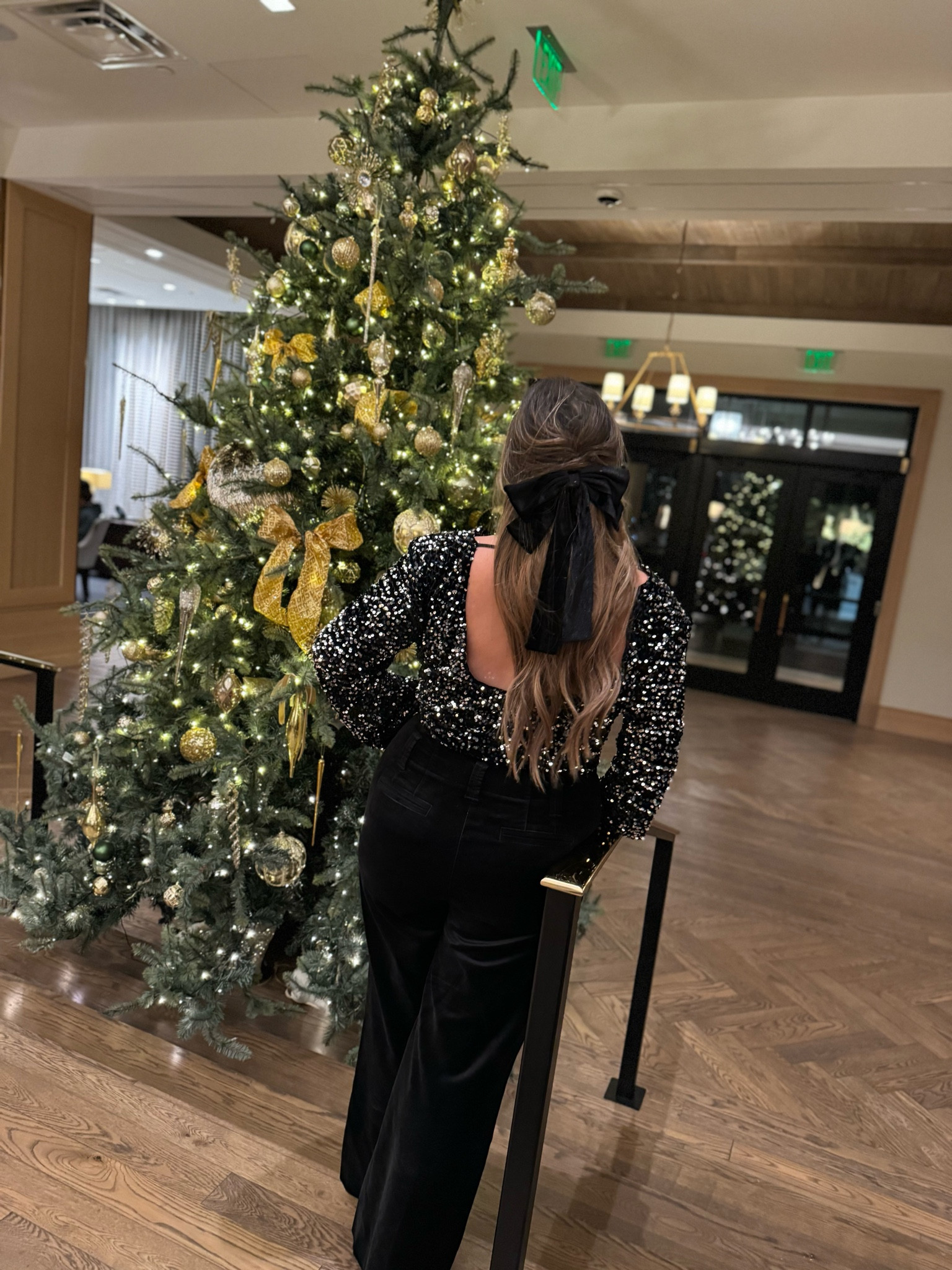 Holiday outfit. Velvet bow. Christmas outfit. Christmas party.

#LTKHoliday #LTKstyletip #LTKsalealert