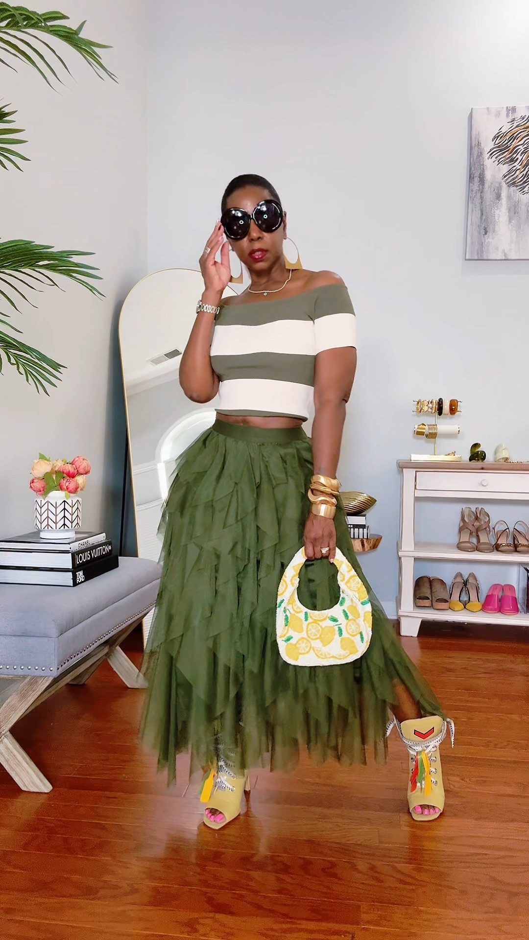 Stepping into Fall unbothered and unforgettable 💋

STYLE NOTE: I cropped the top to play with the proportions and give the look a chic fashion-forward edge. ✨

Shop the look on LTK.

5’4” | 155 lbs | Size M

WHAT I’M WEARING

* Olive + cream off-the-shoulder top -M
* Olive tiered tulle midi skirt -M
* Yellow lace-up peep-toe booties
* Beaded lemon handbag
* Oversized sunnies
* Leopard clutch

Style it. Own it. SLAY it. 💋

#LTKOver50 #StyleOver50 #AgelessStyle #BoldStyle #MikoSlaysFashion

#LTKootd #LTKOver40 #LTKMidsize