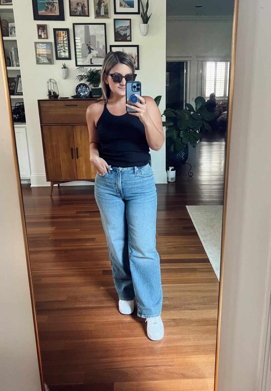 Jeans and tank on sale!
Tank - small
Jeans - 26 regular

#LTKsalealert #LTKfindsunder100 #LTKSale