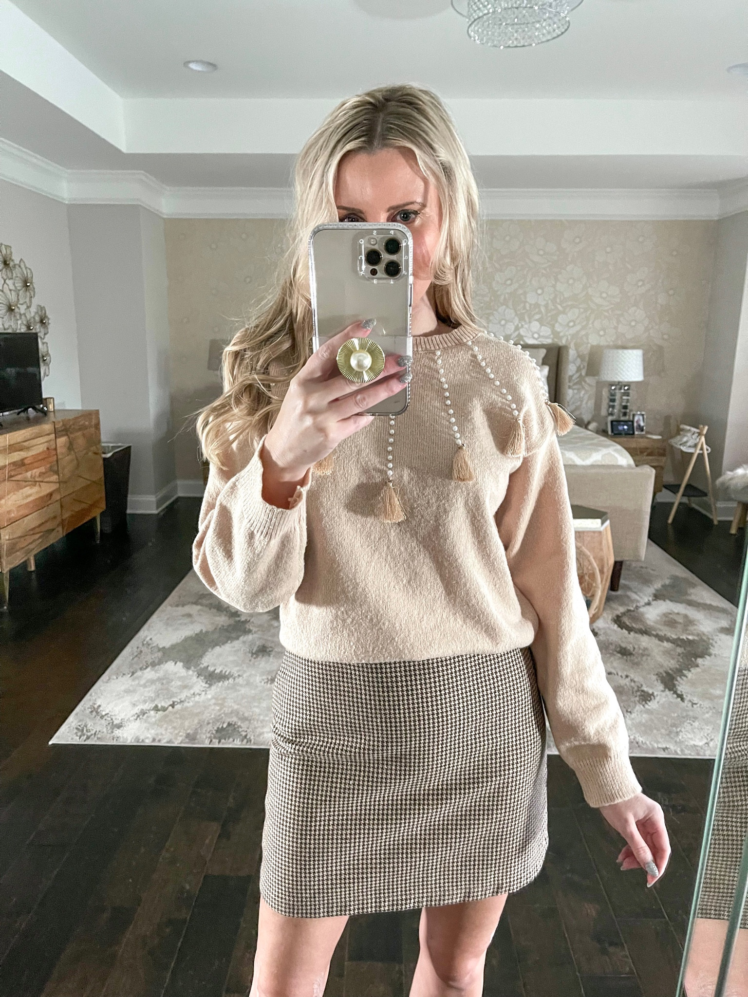 Love this pearl and tassel sweater!

Houndstooth mini skirt, neutral, Shein

#LTKunder50 #LTKstyletip #LTKSeasonal