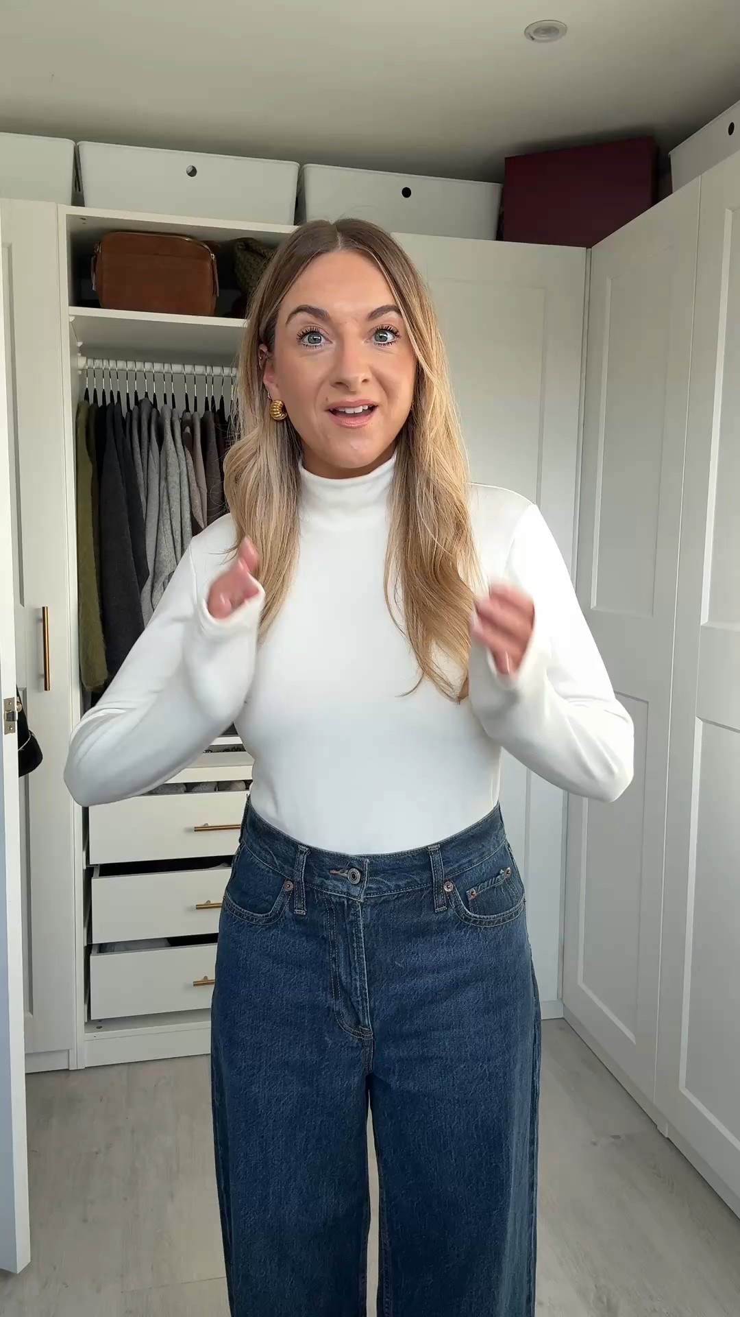 I wear a small in the tops & XXS in the leggings 

#LTKwinter #LTKsale #LTKCyberWeek