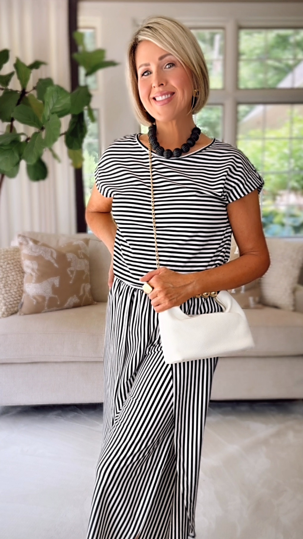 wearing a small

#LTKstorytime #LTKSaleAlert #LTKOver40