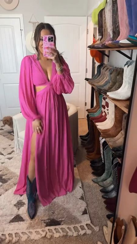 Style my new Dan post boots with me - long maxi dress perfect for a wedding guest dress or country concert girls night out or Nashville - western fashion - comes in a lot of colors wearing a size 6! Also great for a bridal Shower outfit, baby shower or gender reveal outfit, family pictures dress, or Summer vacation resort wear
6/7

#LTKVideo #LTKStyleTip #LTKFindsUnder100