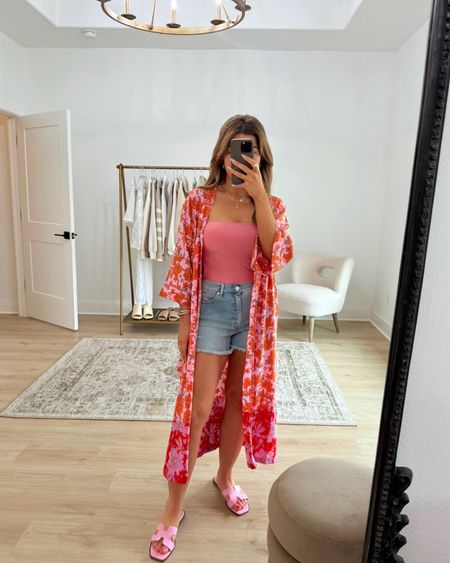 NEW AT WALMART 💖 Jessica Simpson just dropped her new line at Walmart! Think music festival vibes, floral prints and southern charm. Wearing a s/m in the kimono, fits tts! I sized up to a medium in the swimsuit (jrs brand) and sized up to a 6 in the denim shorts ☀️

Walmart, Walmart Style, Walmart Fashion, Walmart Partner, Jessica Simpson, Madison Payne

#LTKSeasonal #LTKfindsunder50 #LTKstyletip